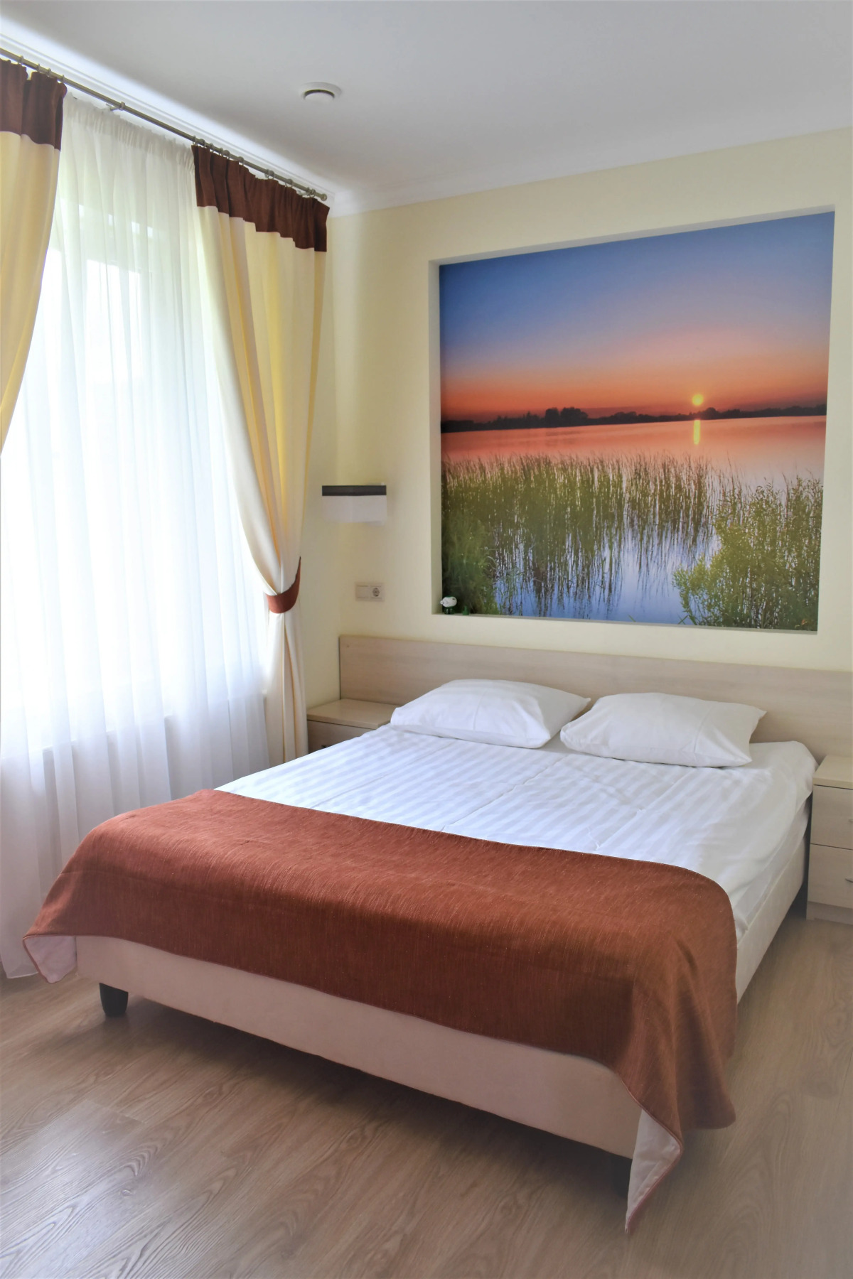 Отель Акварели Рус