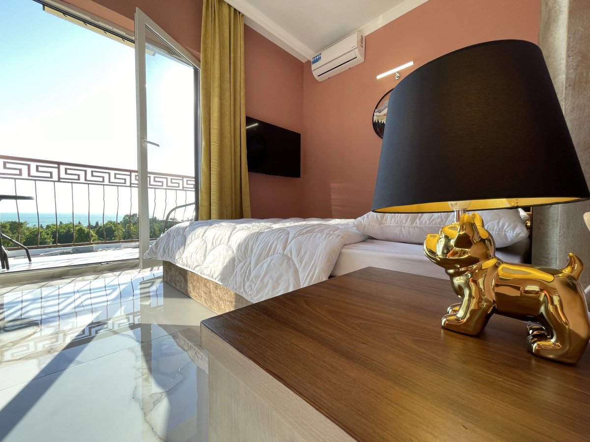 Апартаменты 3-комн. ЖК Корона Дизайнерский ремонт