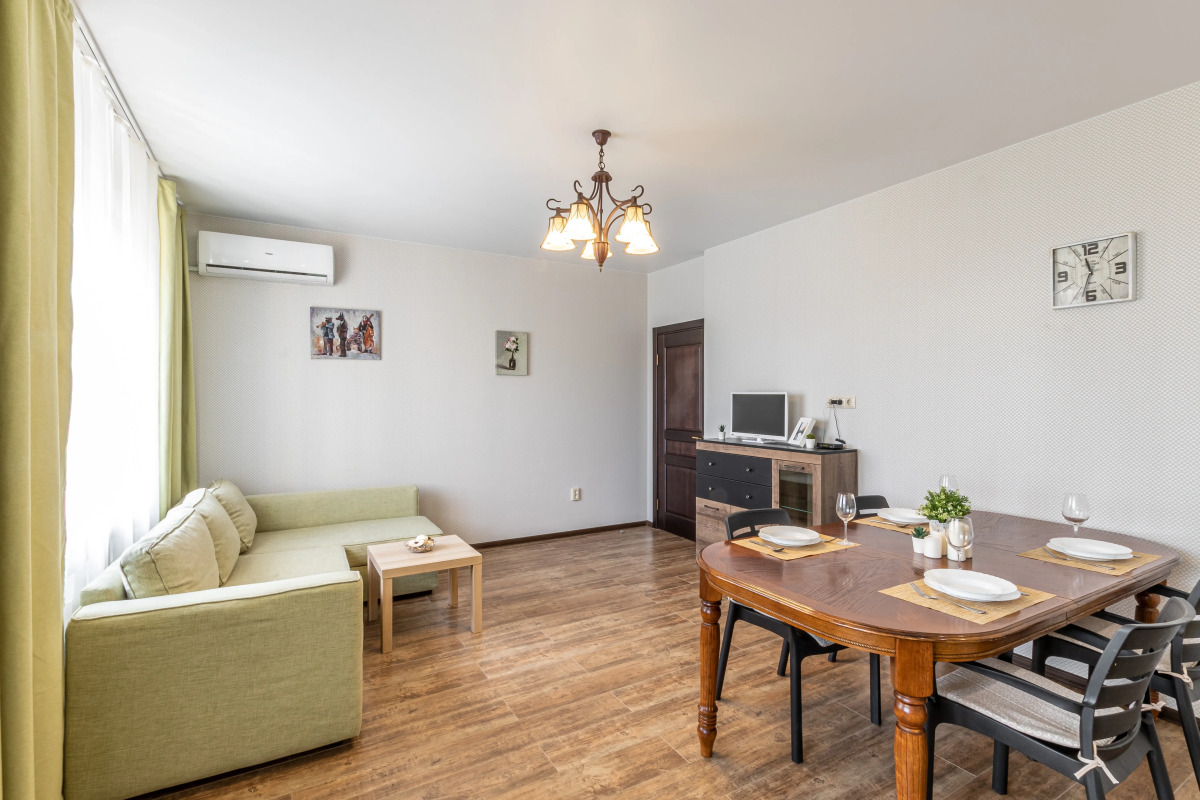 Квартира евро трешка у парка Галицкого Апарт-Отелика на Героя Сарабеева