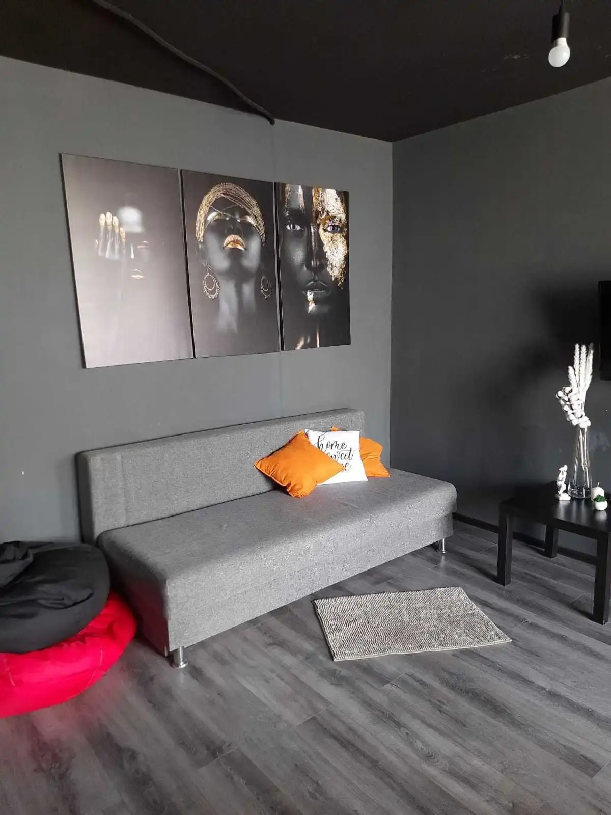 Апартаменты на Рихарда Зорге 6