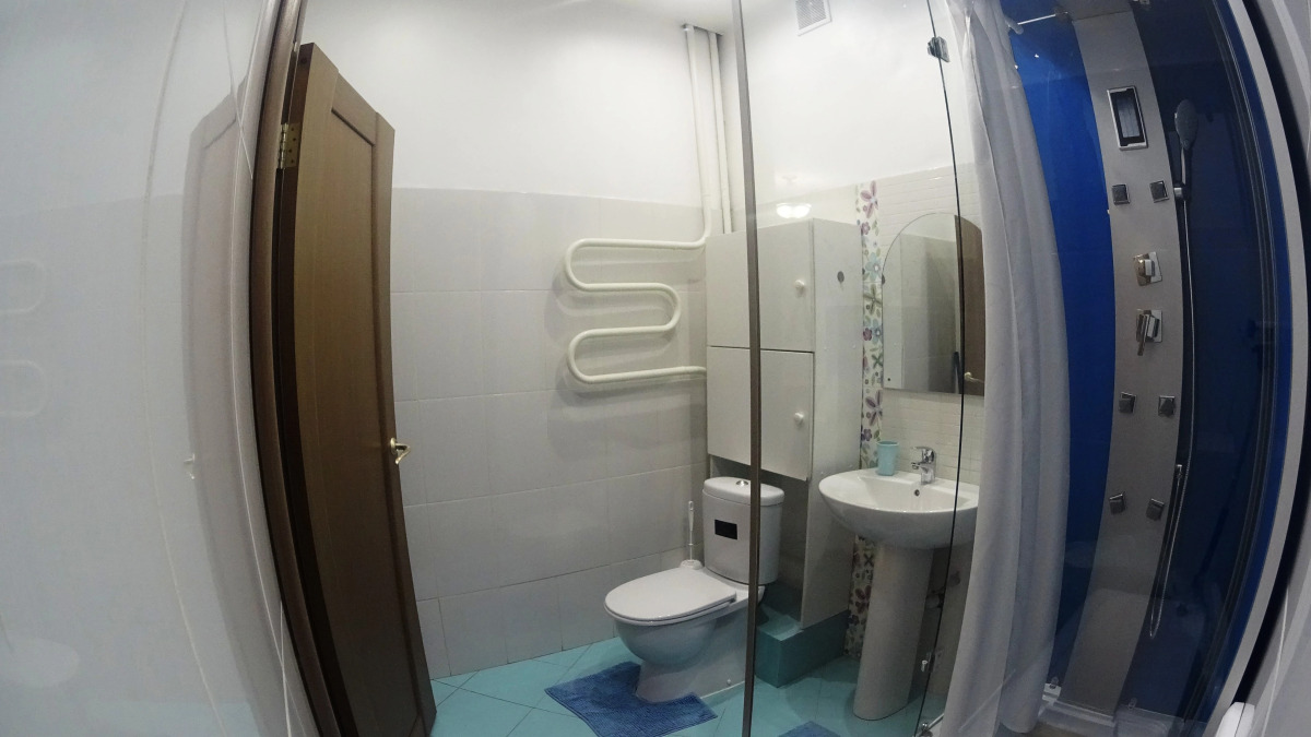 Апартаменты на Челюскинцев 3