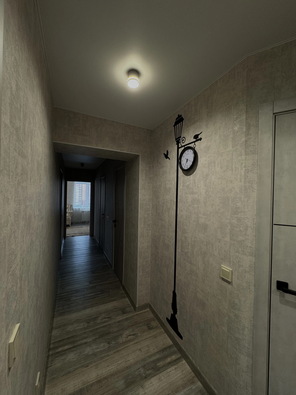 2-х комнатная новая, чистая, уютная и просторная квартира рядом с Набережной