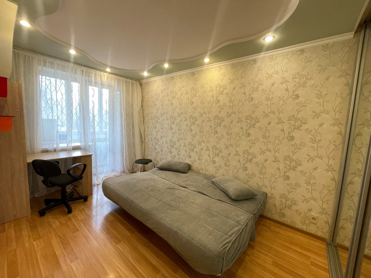 Квартира Двухкомнатная на Шило 192