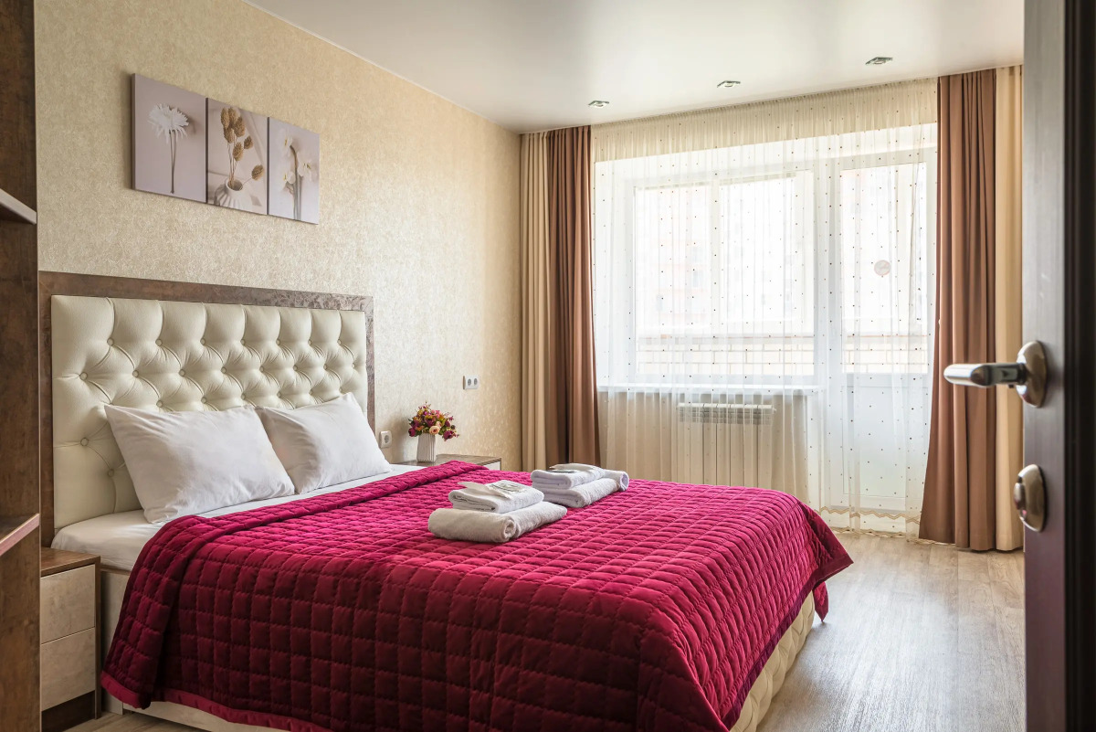 Квартира 2-к в центре на О.Волкова 3 от RentAp, 6 сп.мест