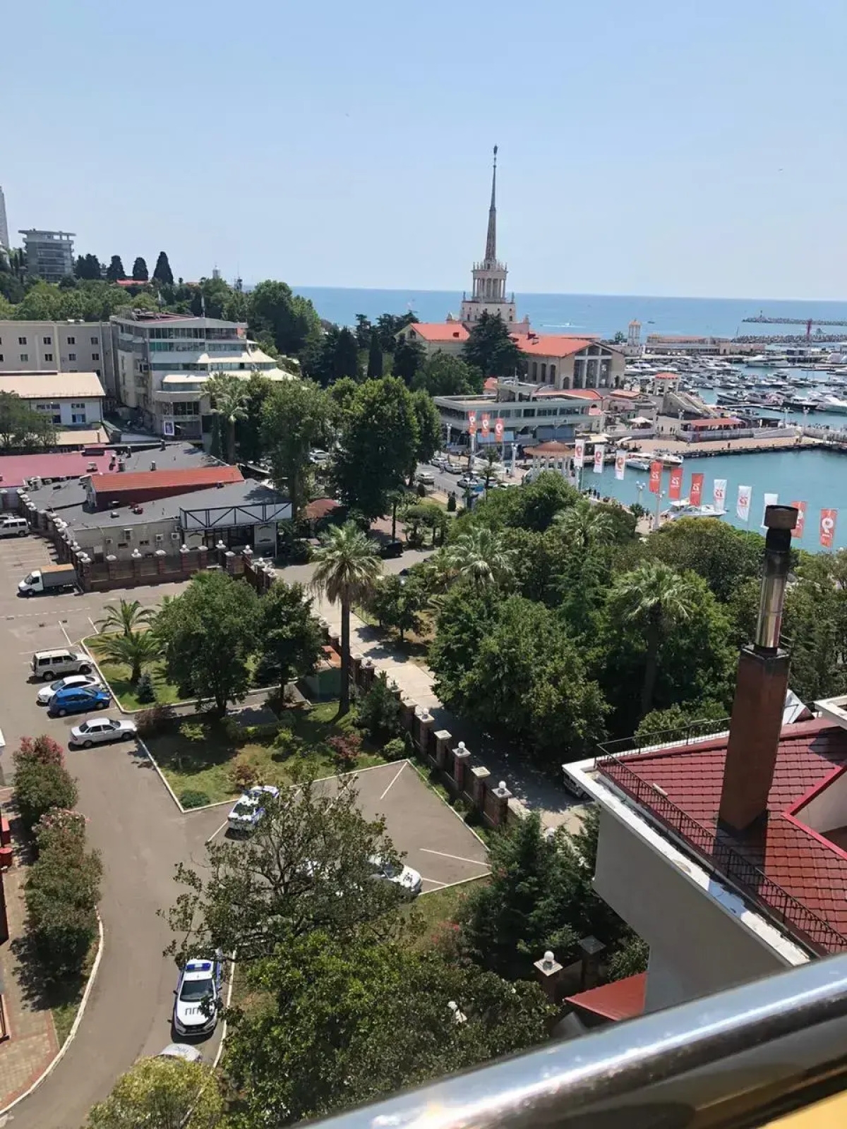 Апартаменты в центре города на берегу моря