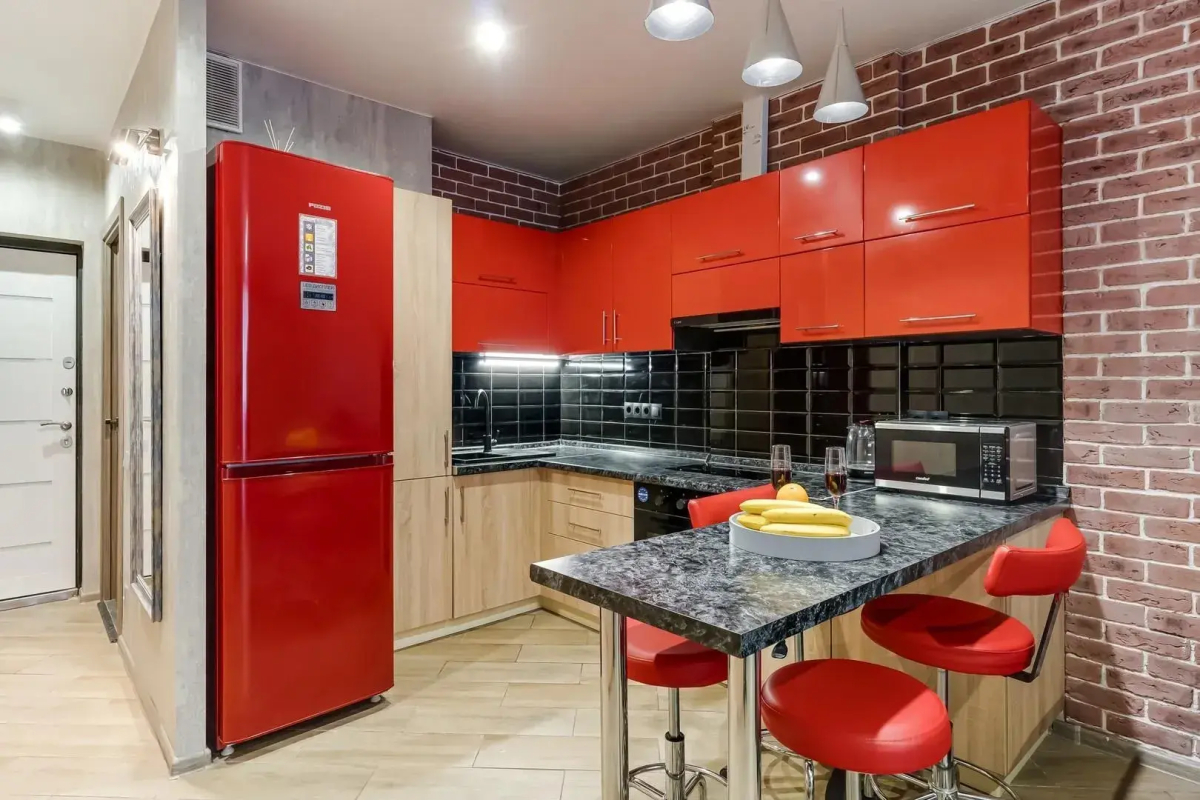 Апартаменты Red студия рядом с ТРЦ Горизонт