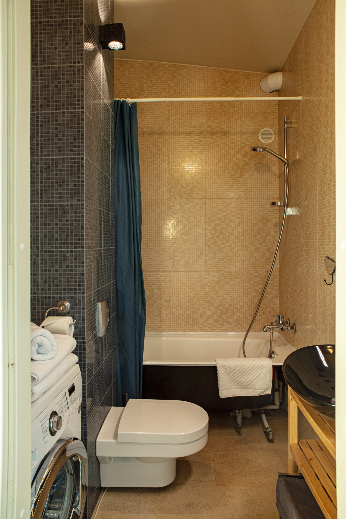 Апартаменты рядом с мостом через Большую Невку