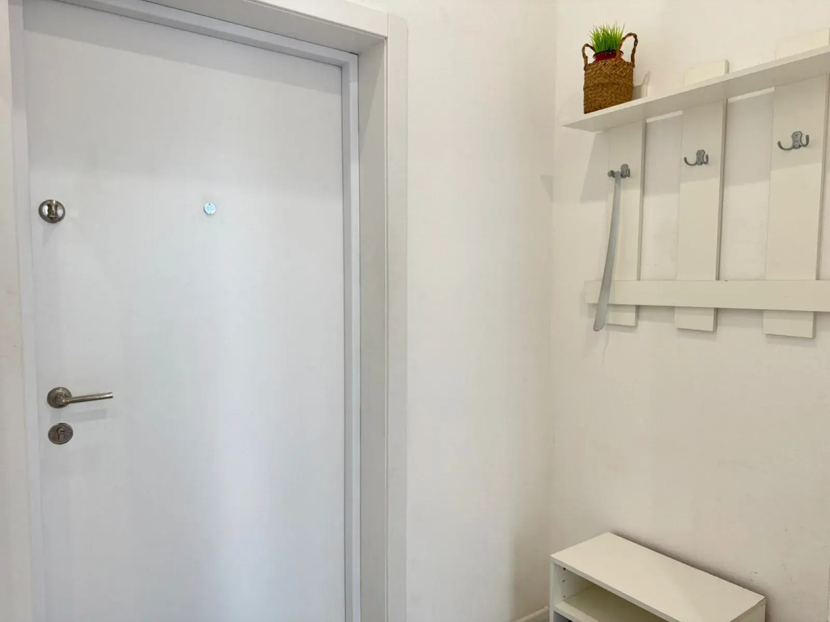 Квартира Двухкомнатная просторная и уютная ArtApart