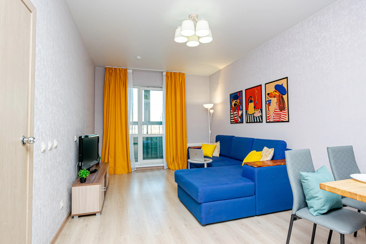 Апартаменты Cosmos Apart на Революции 48 Б (1)