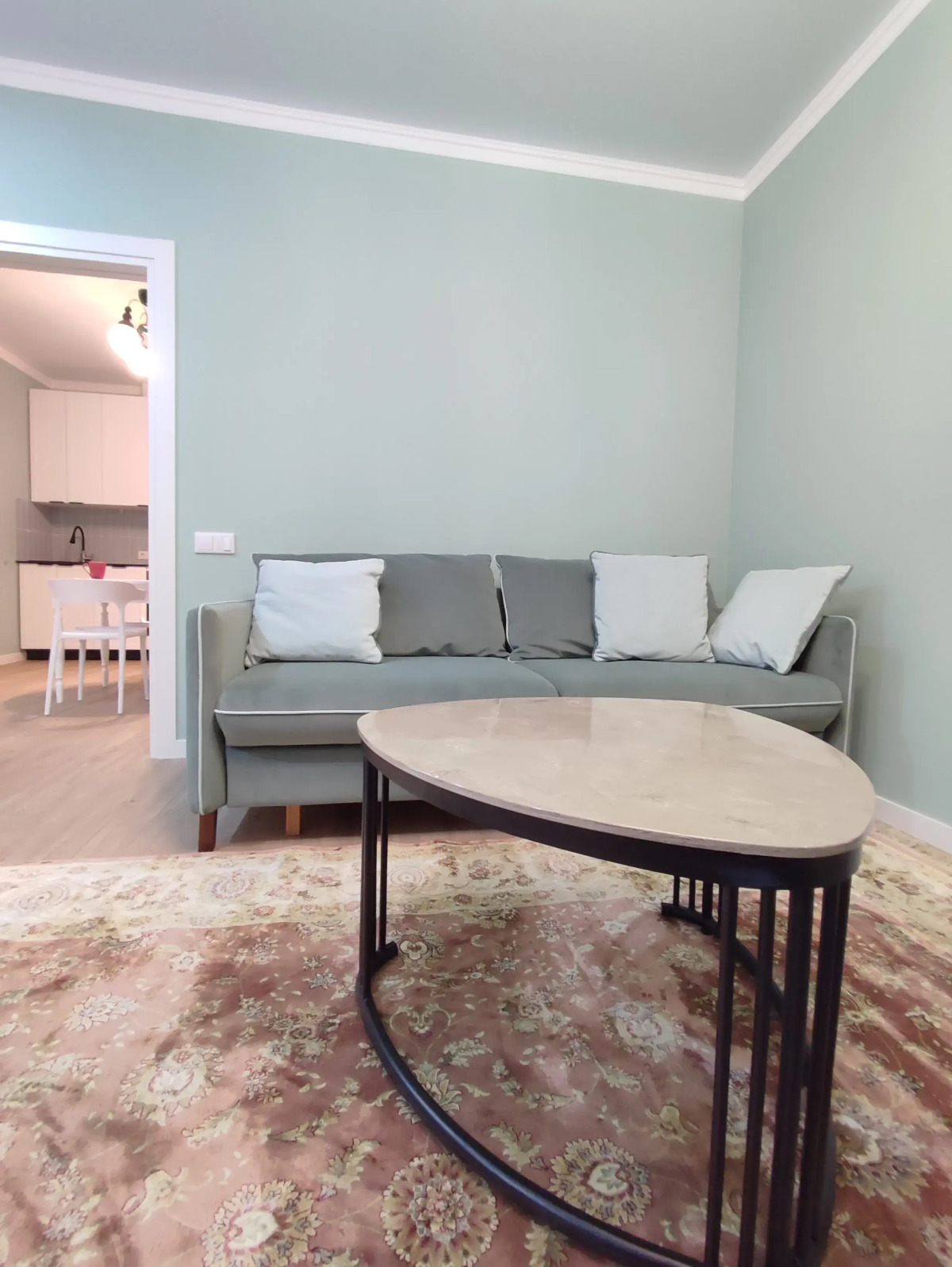 Квартира Яркая, Уютная