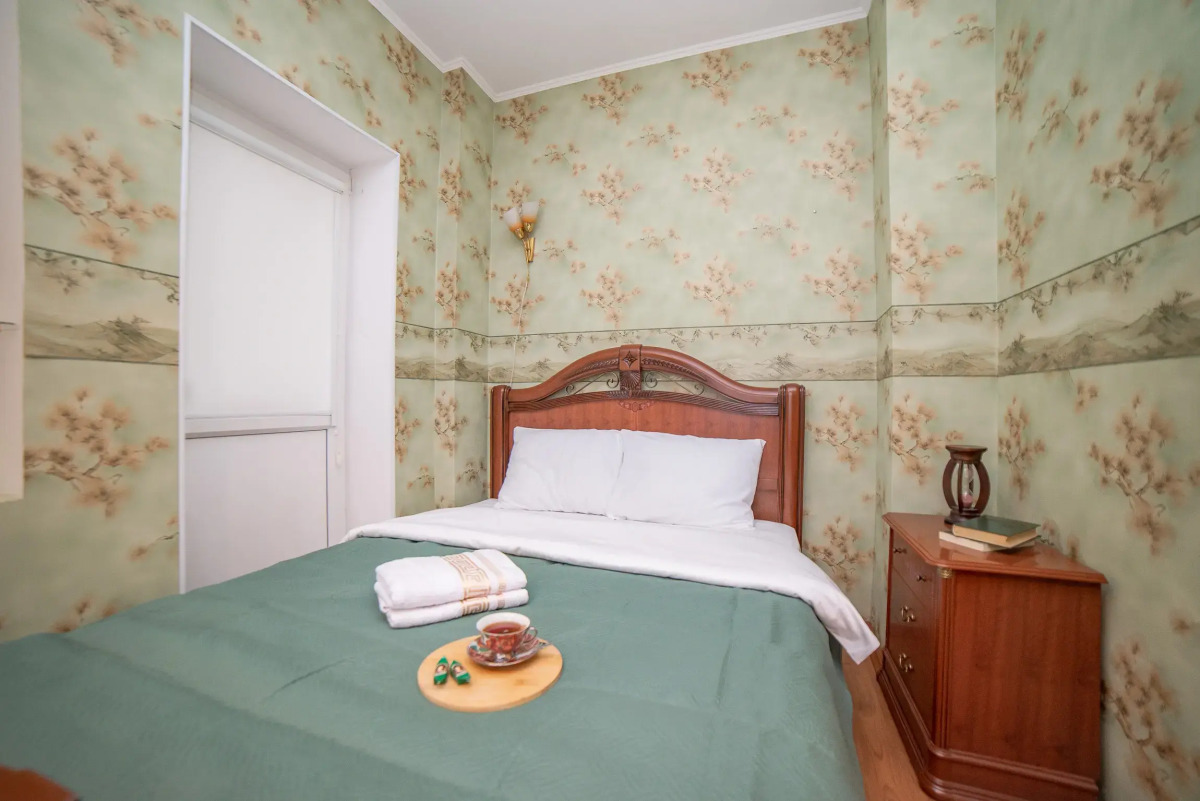 Апартаменты Радищева 12 трехкомнатная