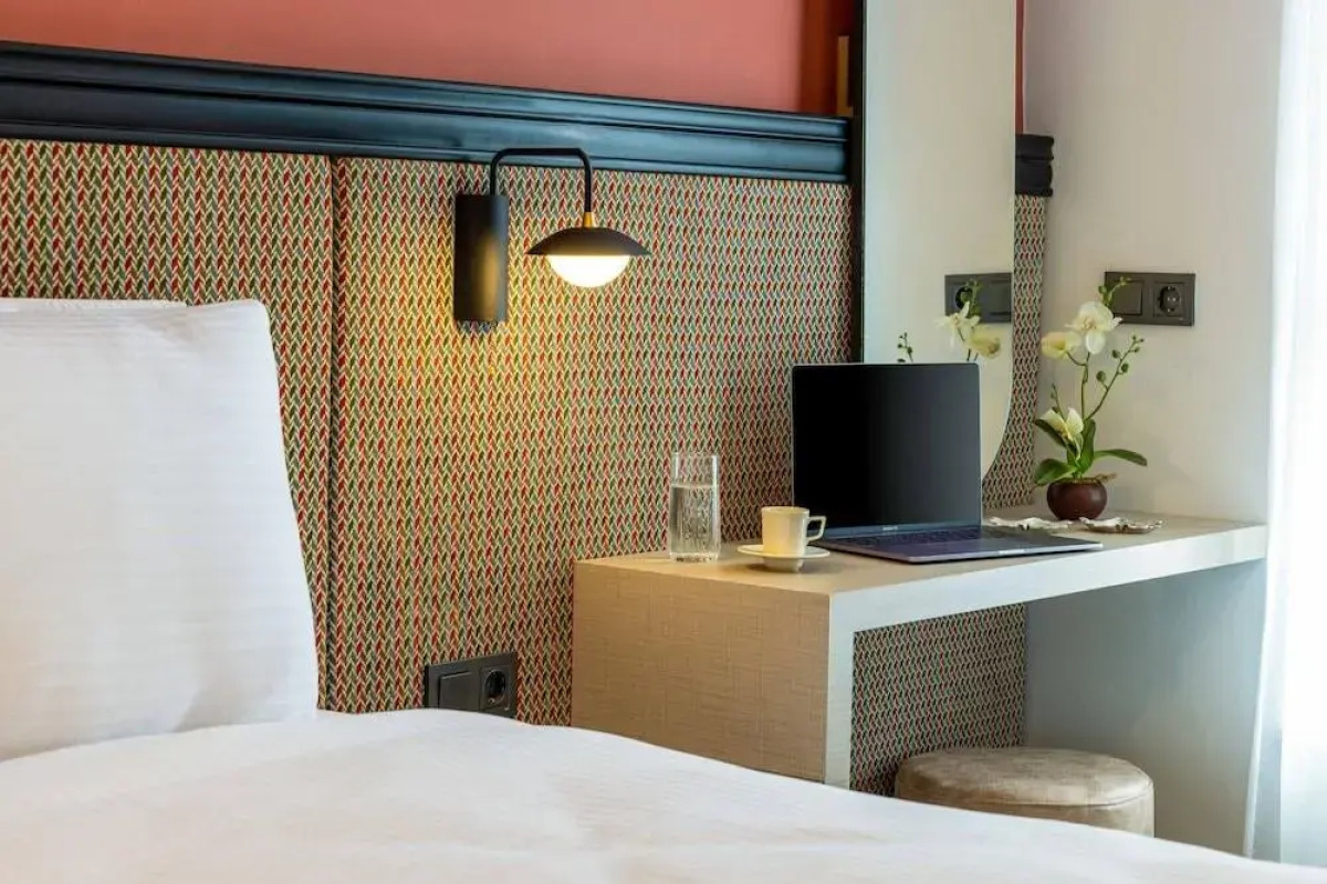 Отель BayMari Suites City Life