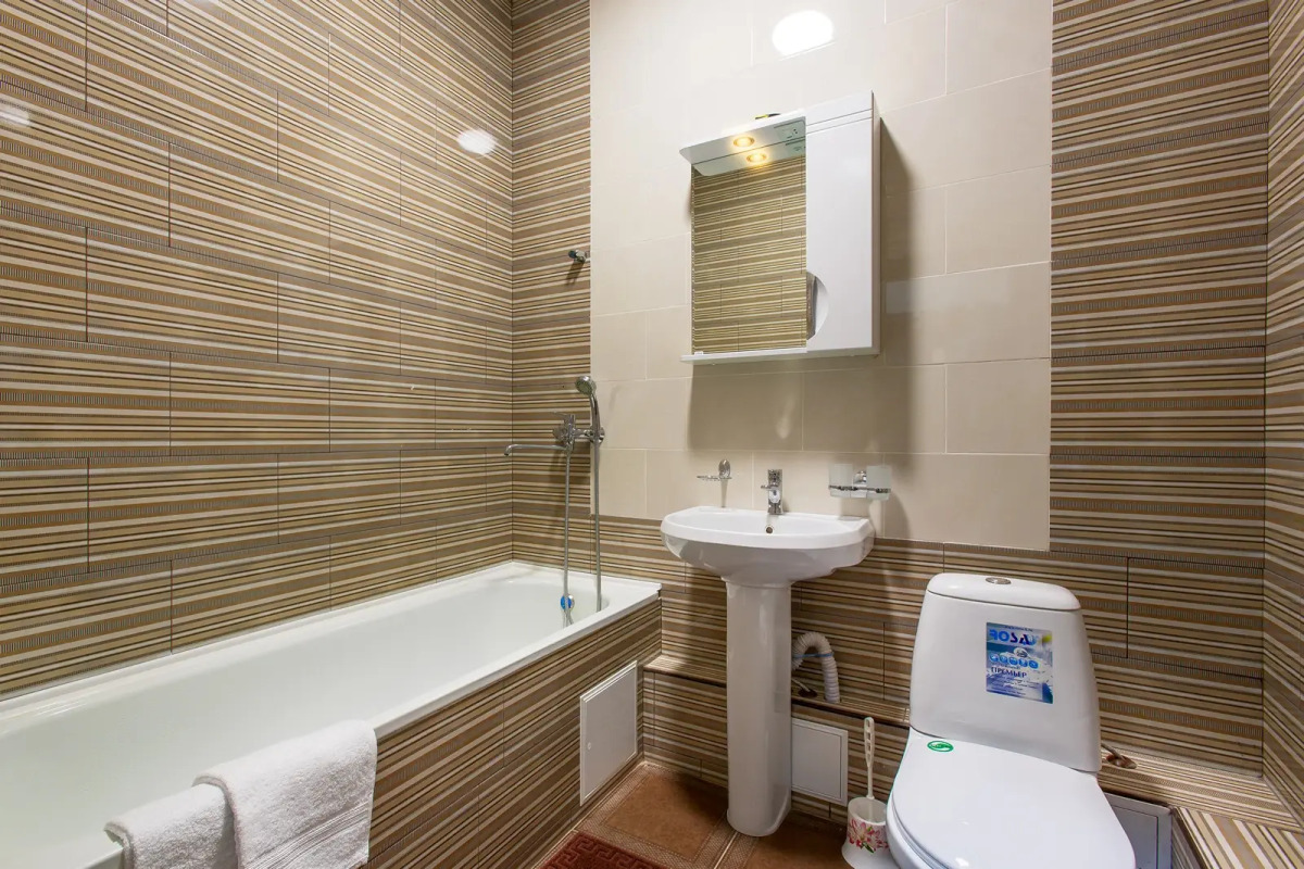 Отель Корона