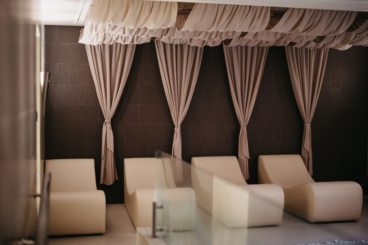 Отель Grand Hotel Yerevan