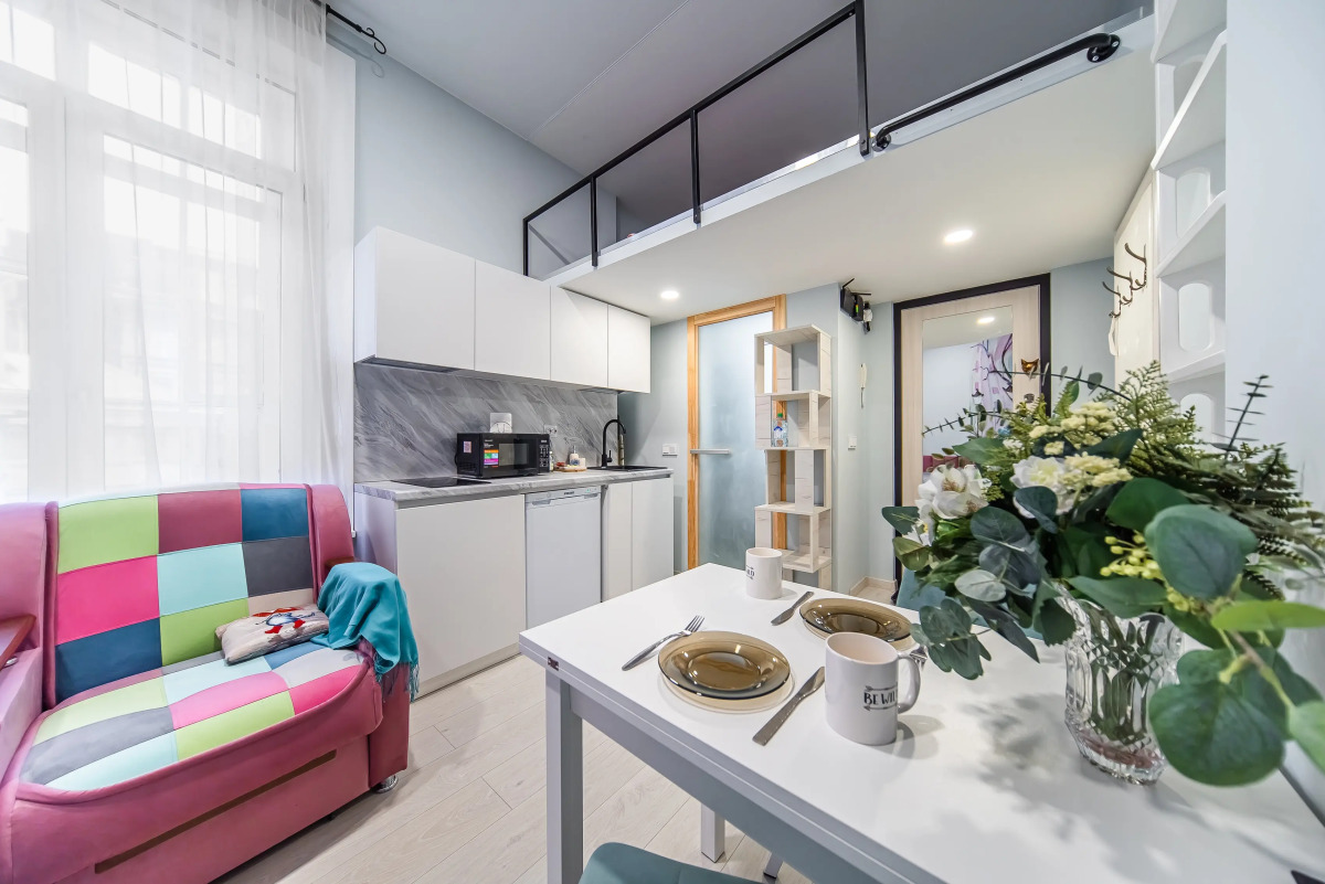 Апартаменты iRon Cat Кузнечный у Невского Проспекта