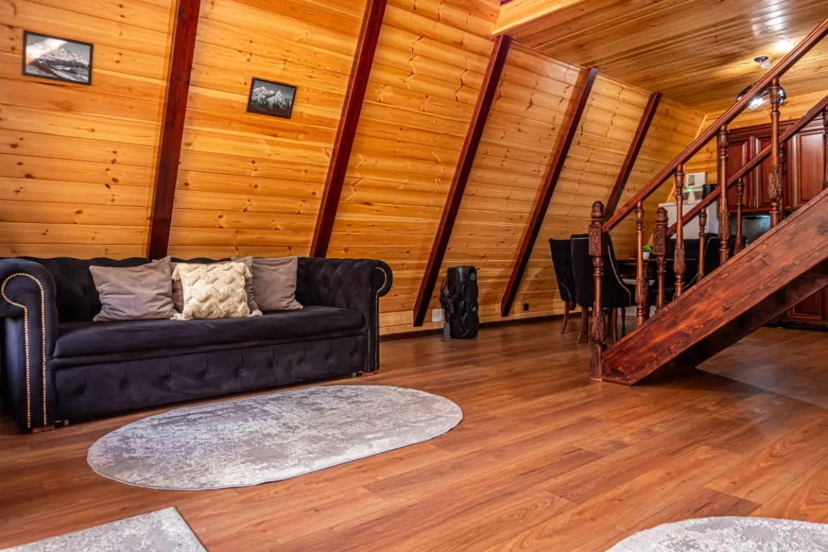 Коттедж Двухэтажный в Терсколе от Квартирукинг