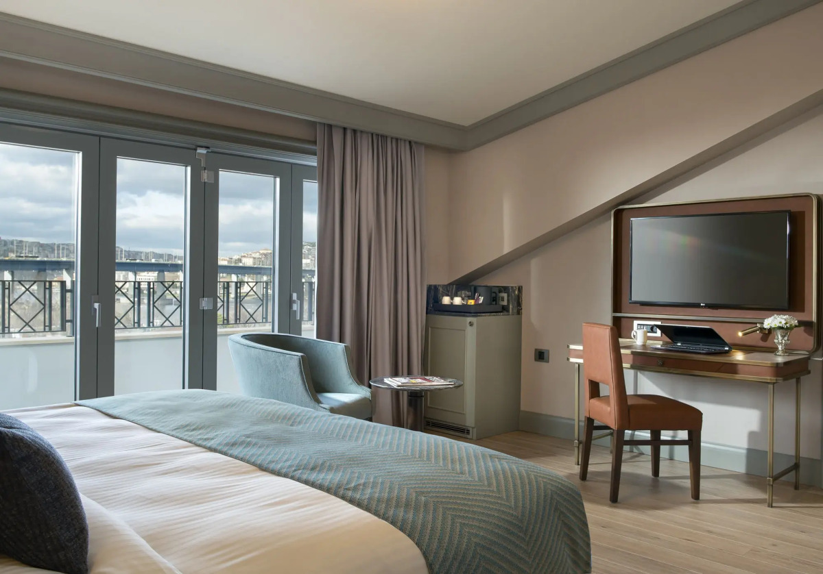 Отель Millennium Istanbul Golden Horn