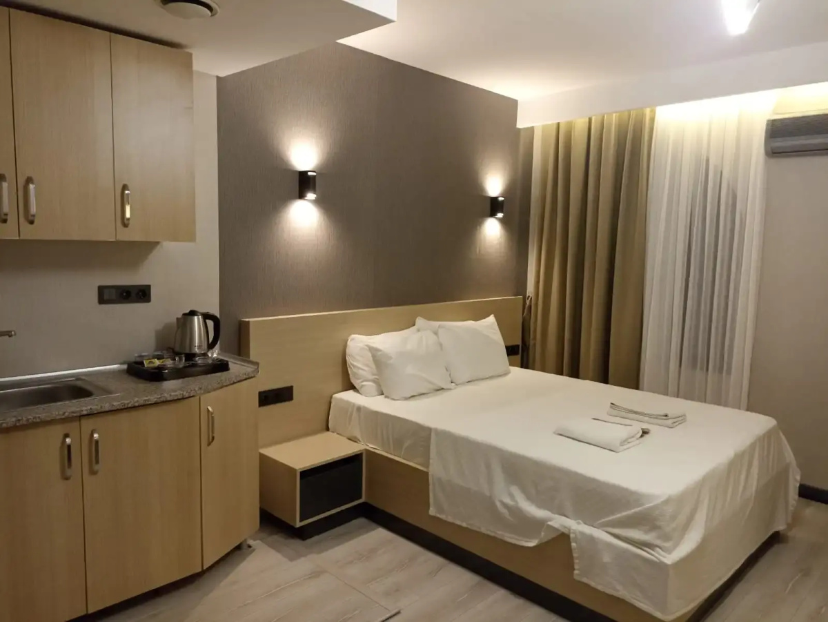 Falcon Palace Hotel