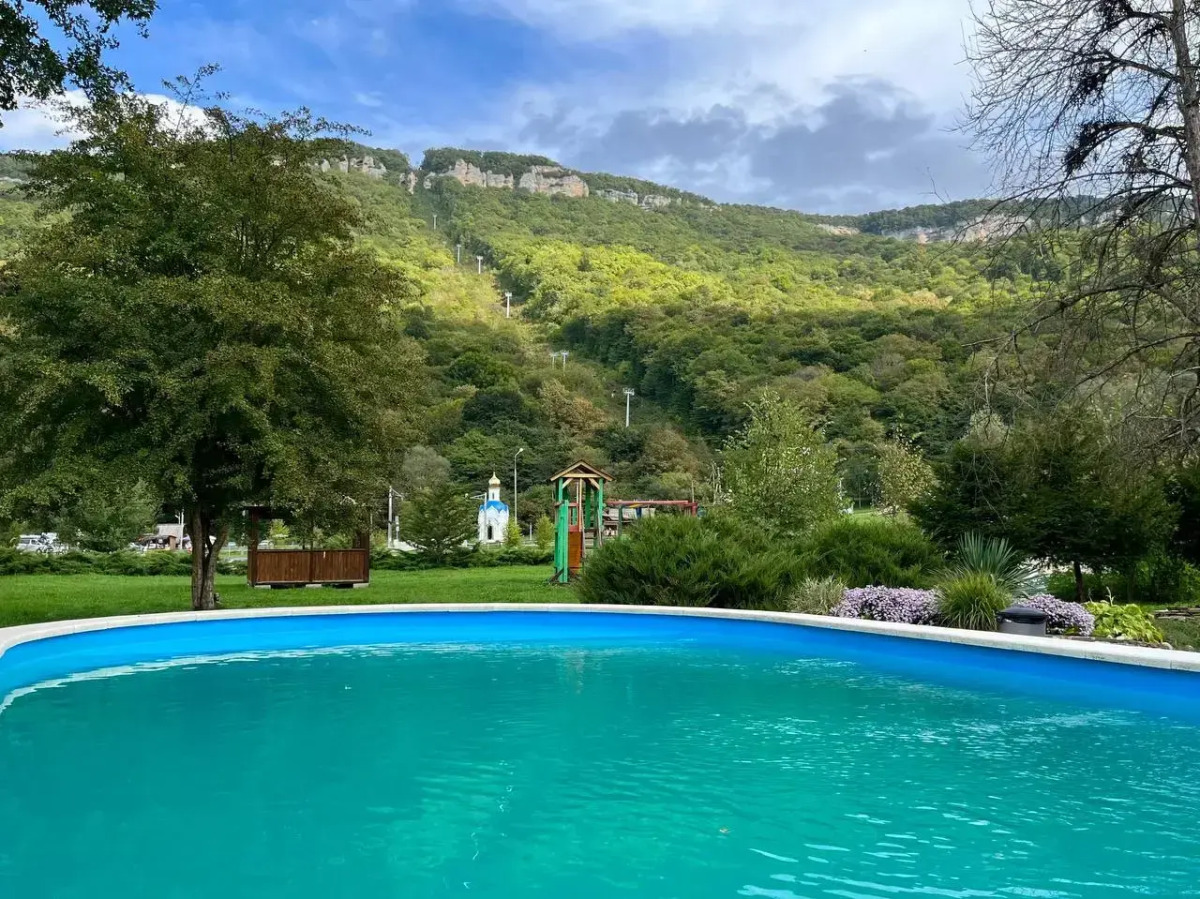 Отель Графская Поляна