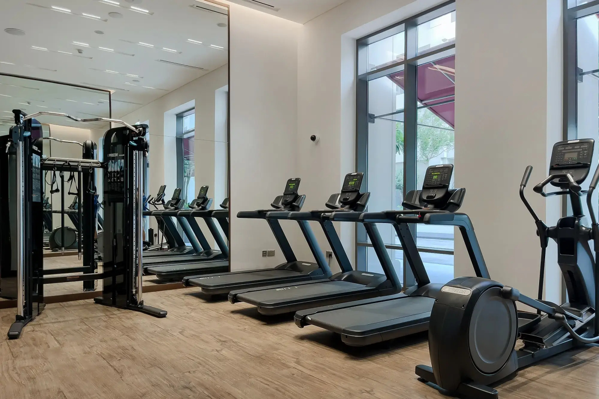 Апартаменты Сozy 1BR at Vida Residences Creek Beach