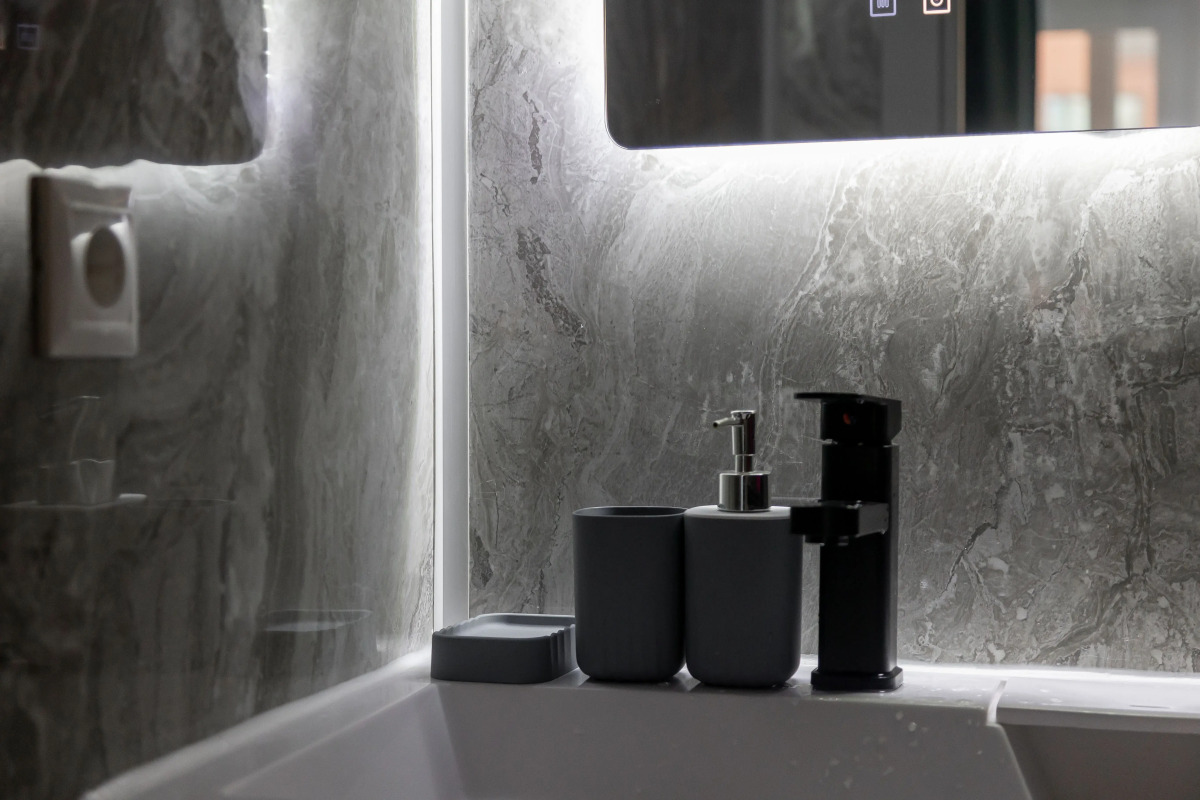 Апартаменты на П. Романова 11