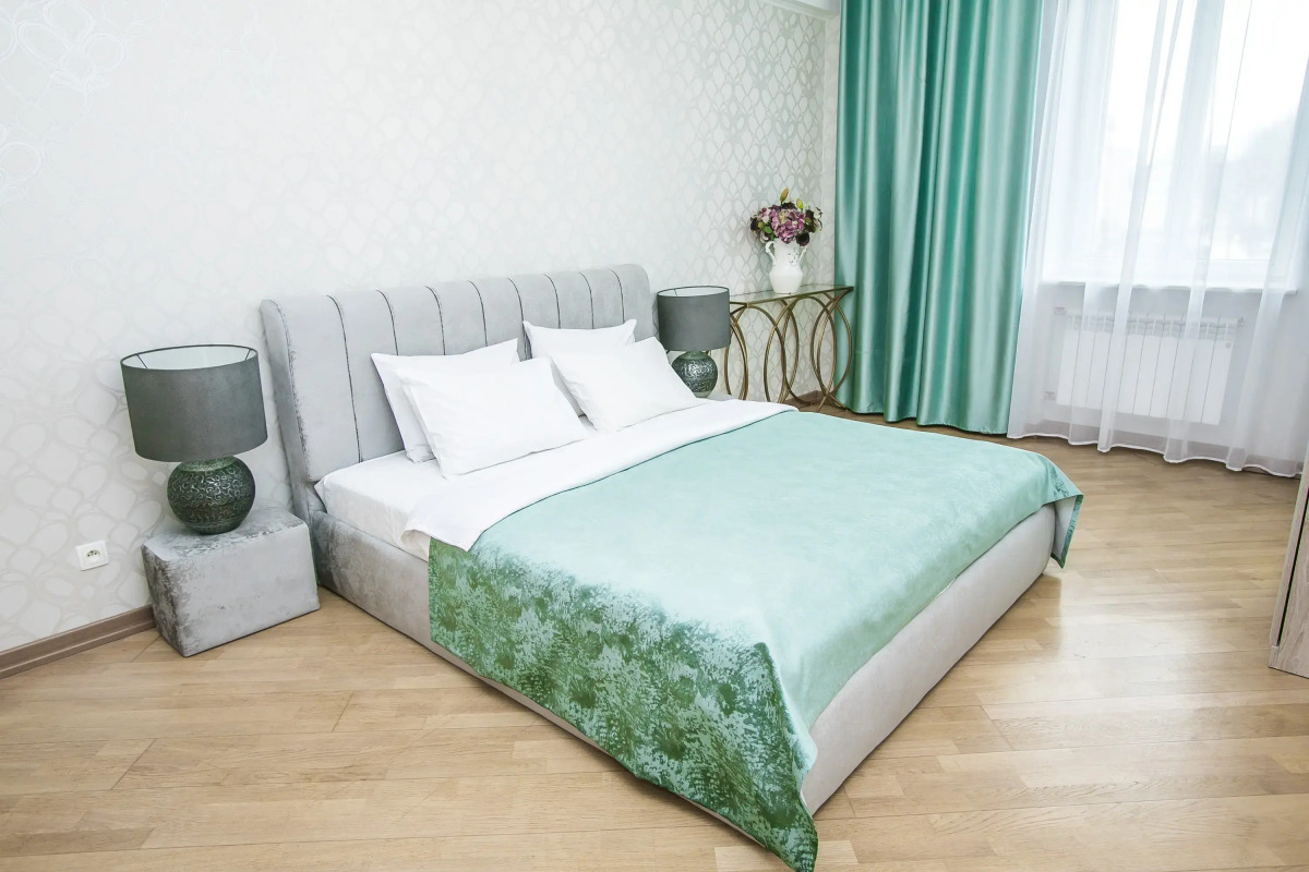 Апартаменты 3 комнатные Интернациональная 2 Центр города