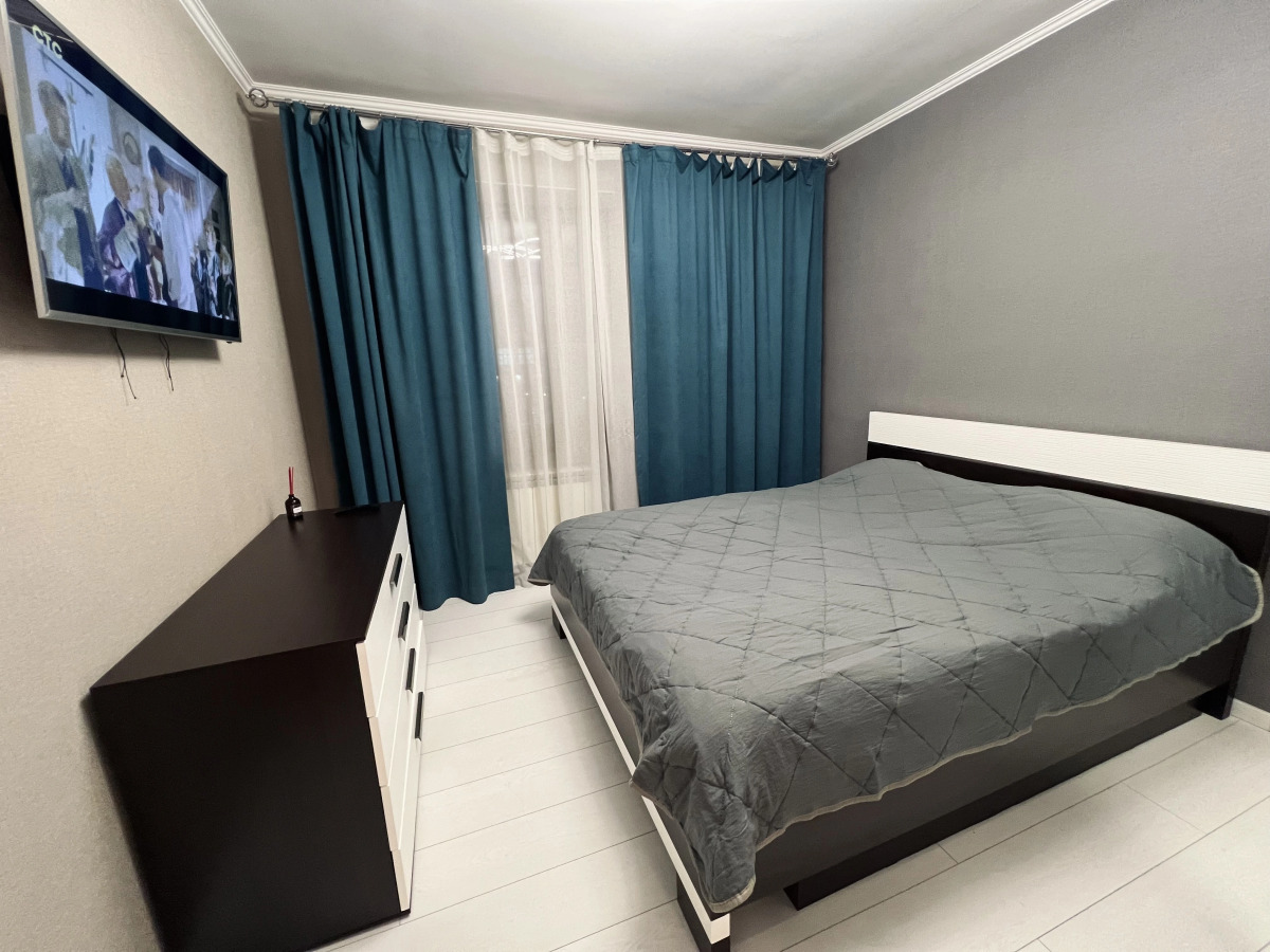 Апартаменты Двухкомнатная квартира рядом с парком им.Гагарина