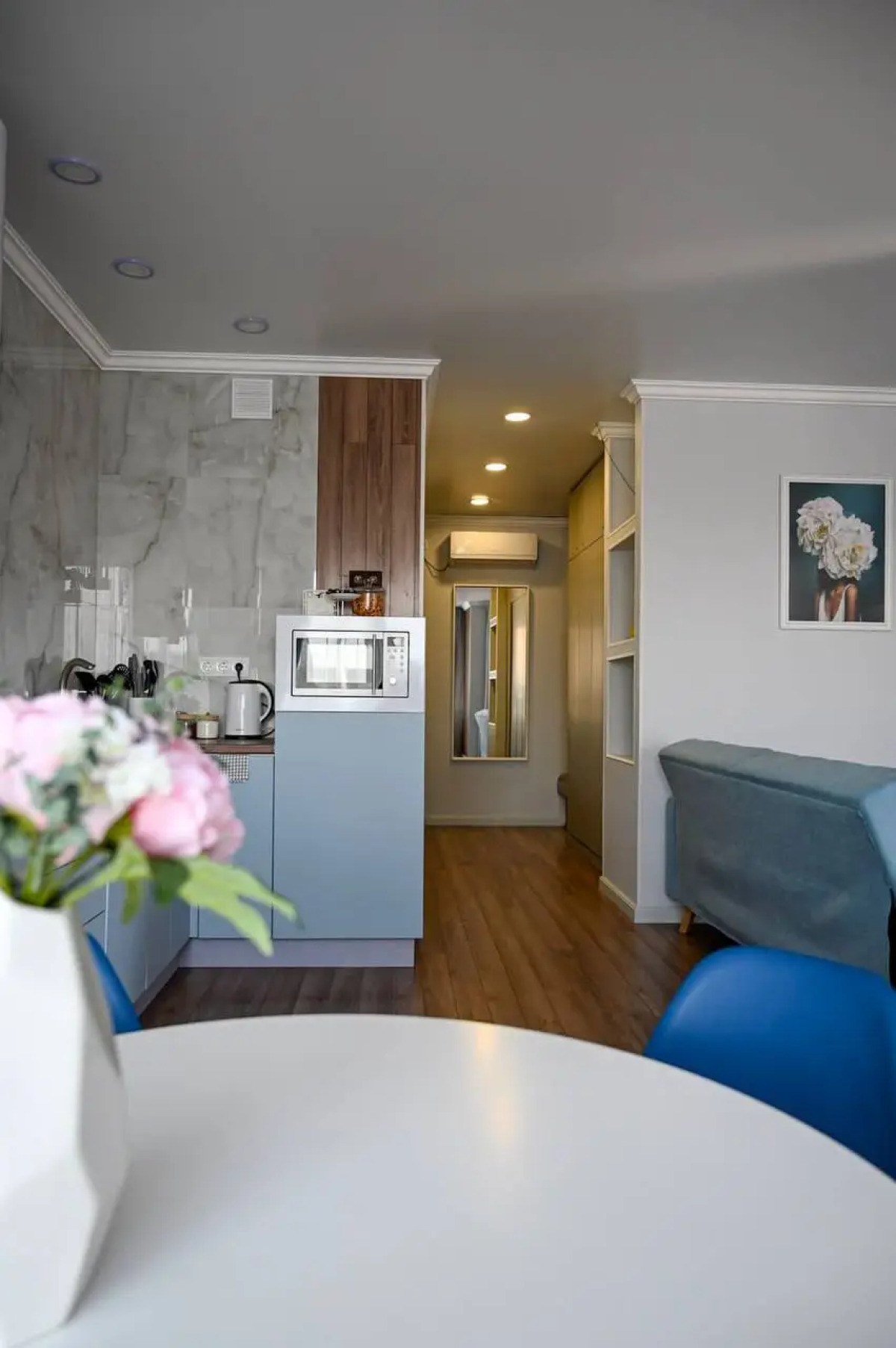 Апартаменты Энгельса 93