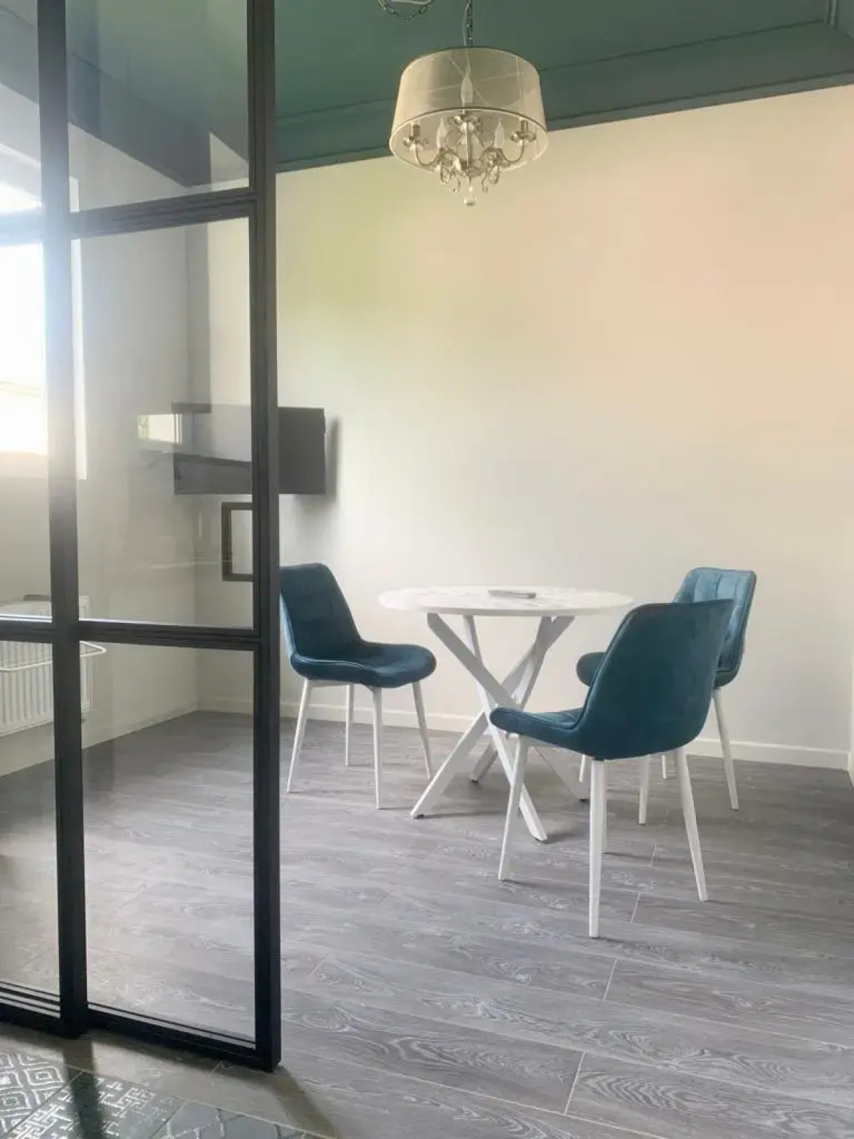 Апартаменты Дизайнерские апартаменты возле озера