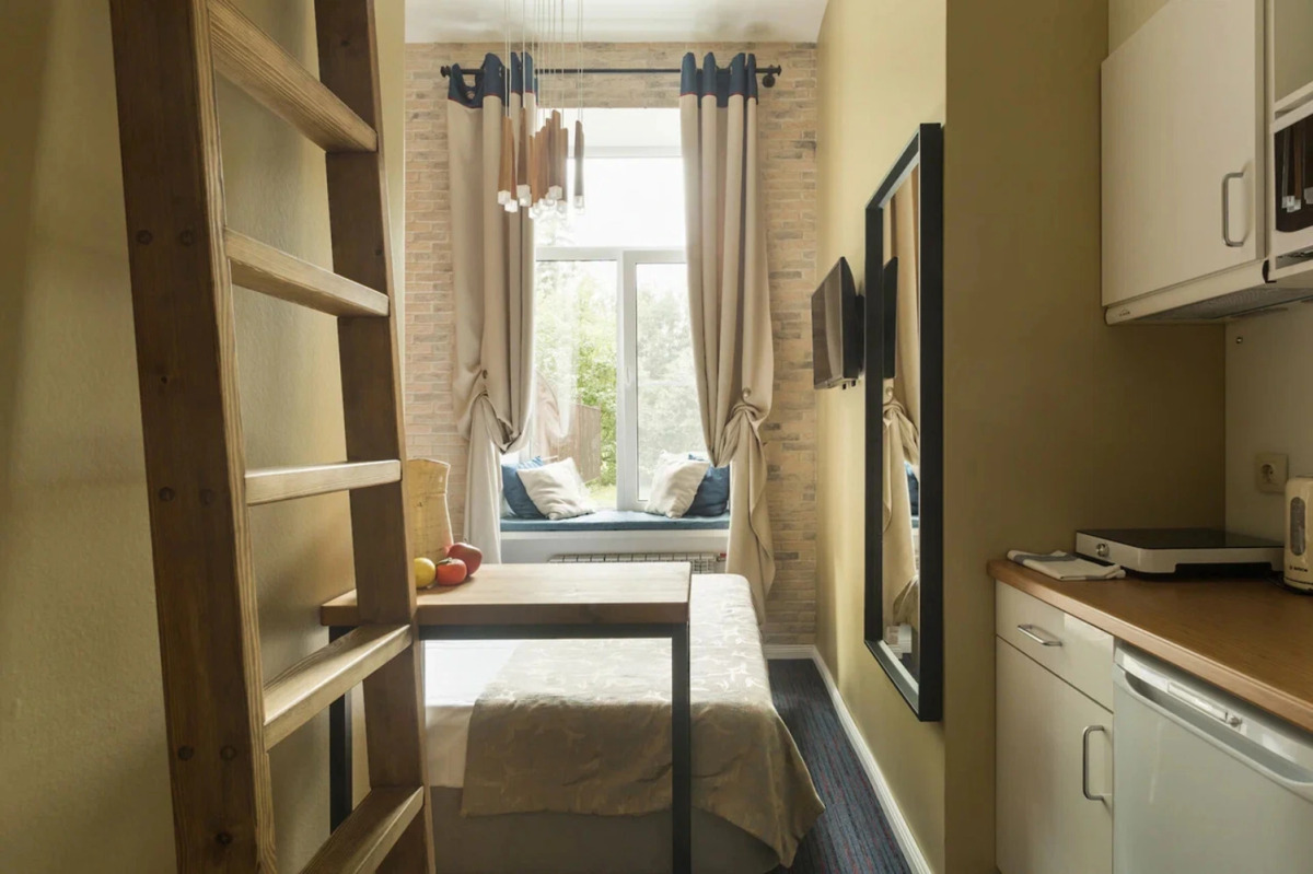 Отель София