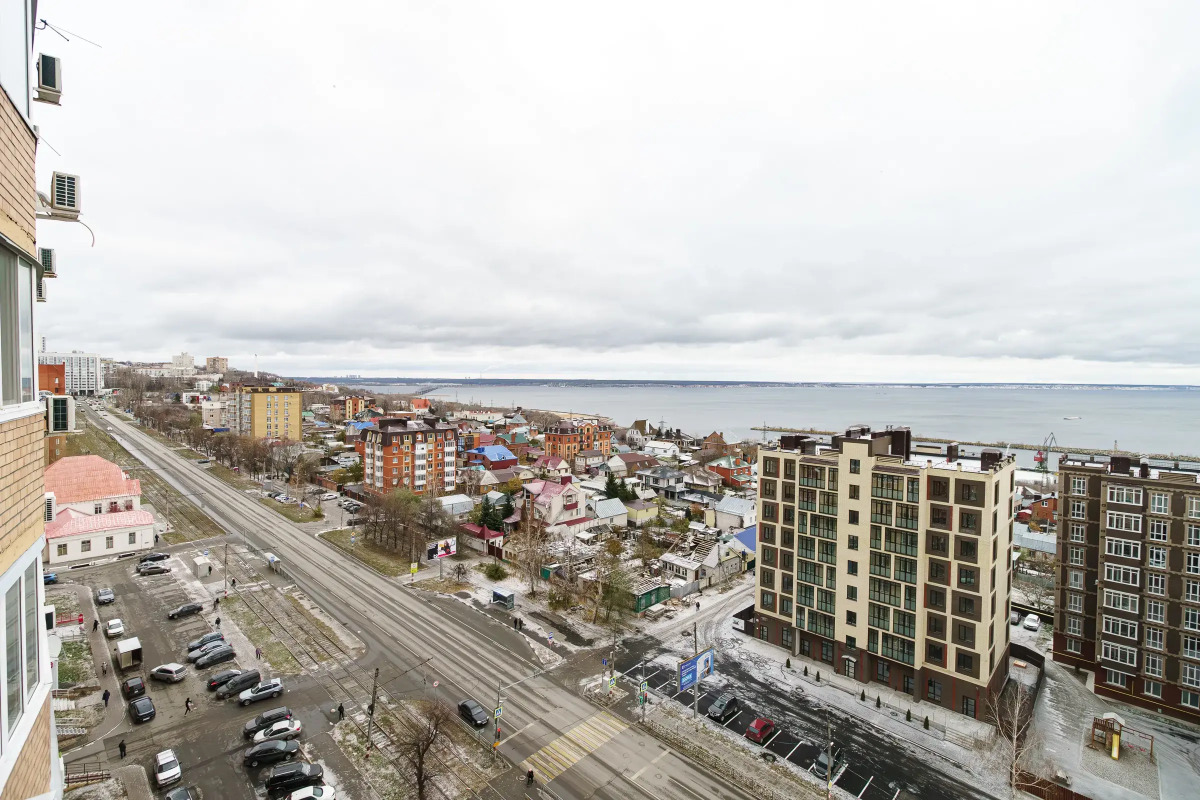 Квартира Апартаменты с Великолепным Видом на Реку и Город с Отдельной Детской Спальней