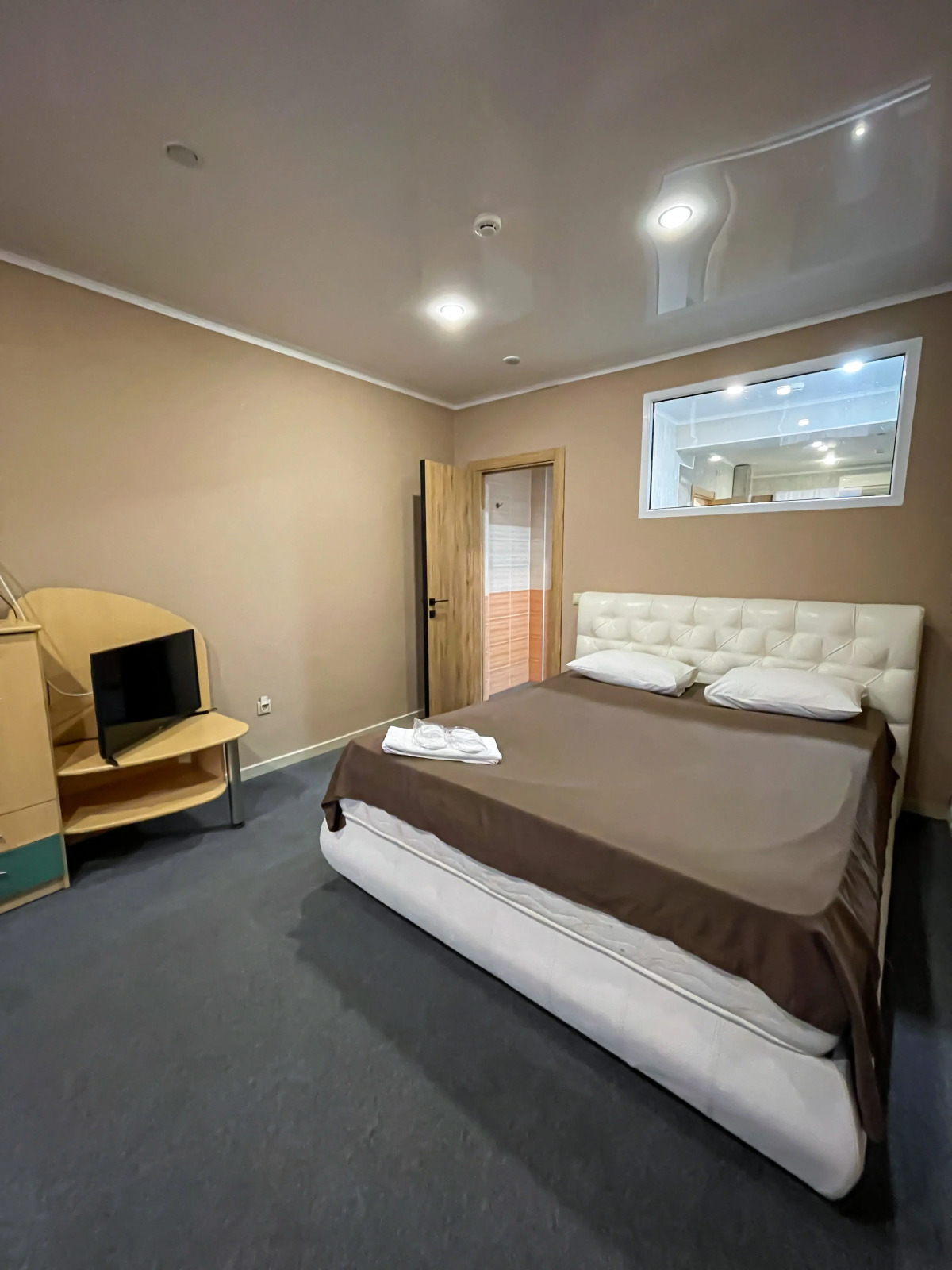 Отель Very Hotel