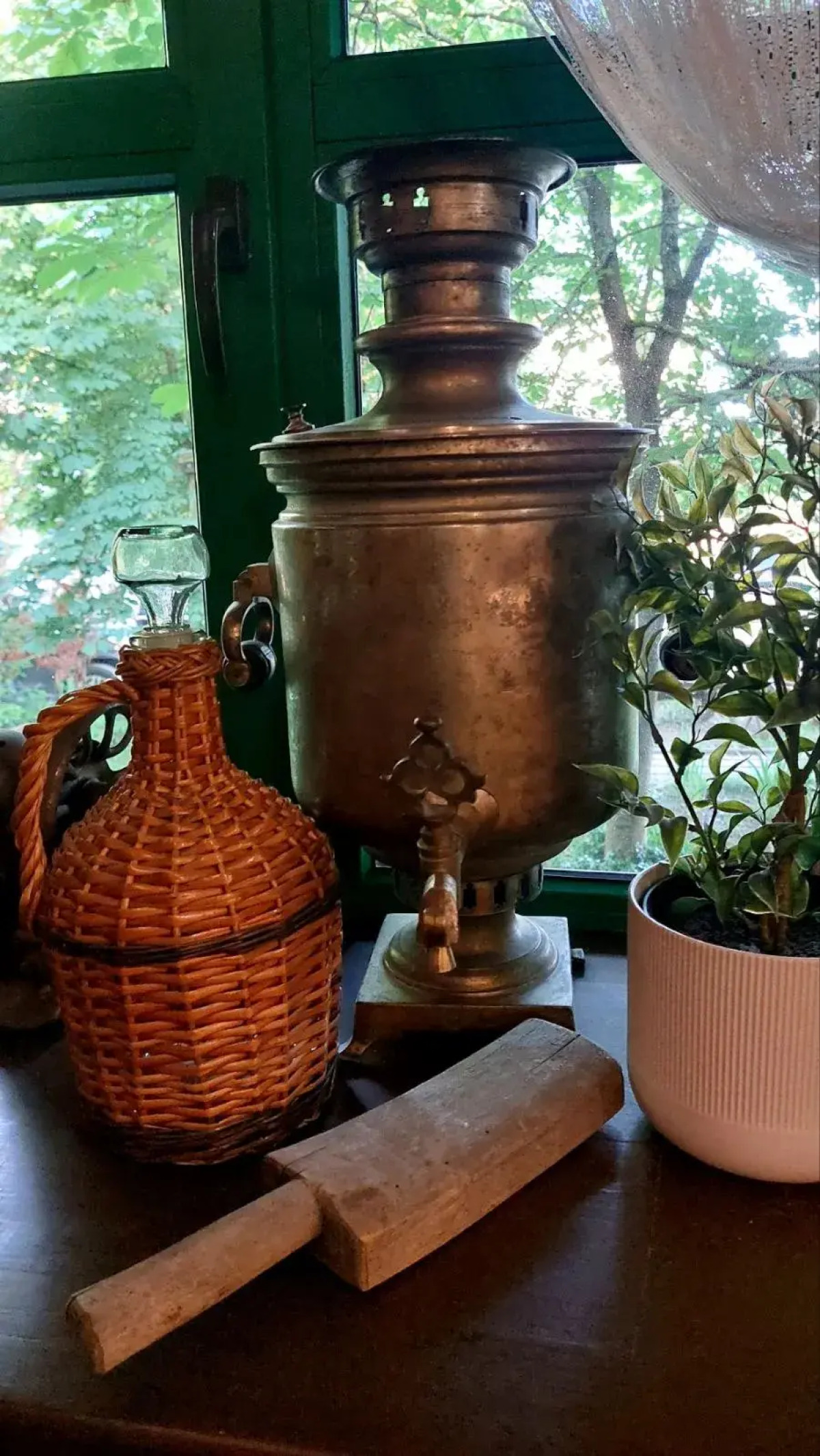 Апартаменты в центре с тремя спальнями на Червякова 55 рядом с парком Победы