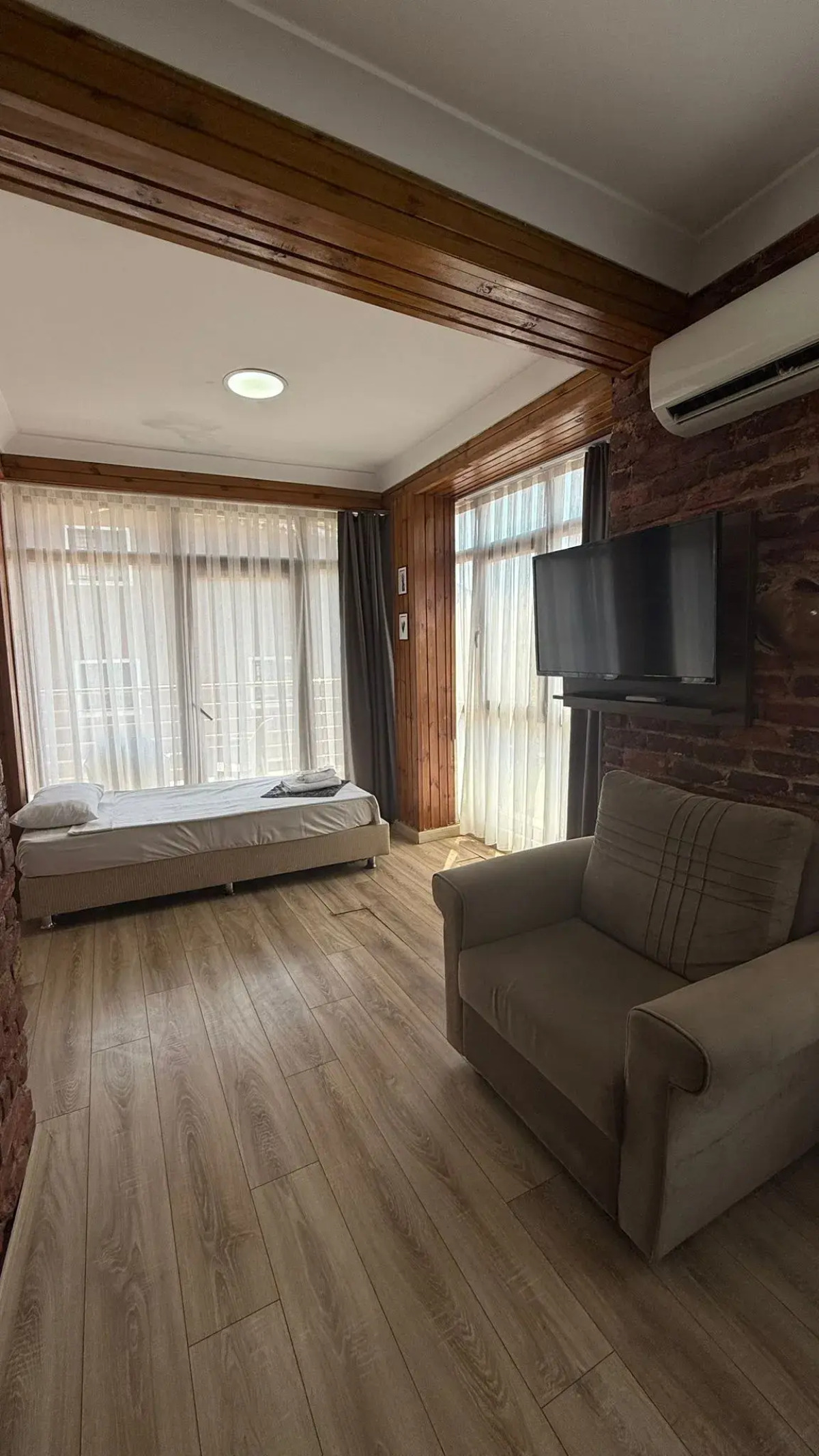 Отель Han Suite