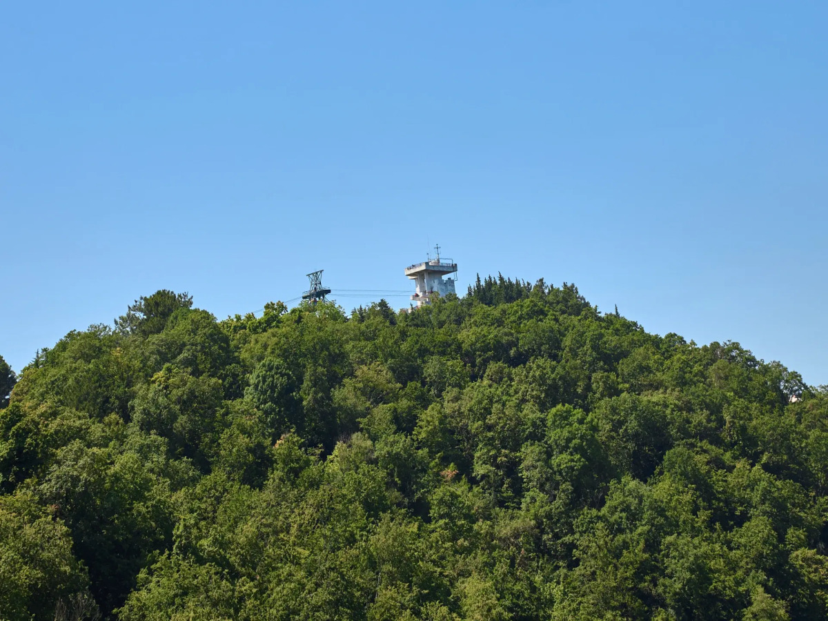 Апартаменты с Балконом Рядом с Парком Дендрарий