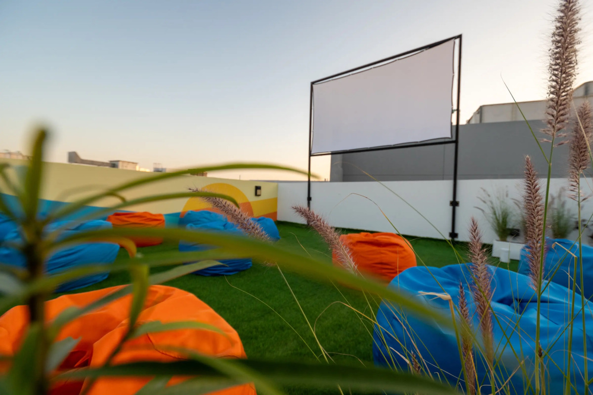 Апарт-отель Izzzi Life Mint