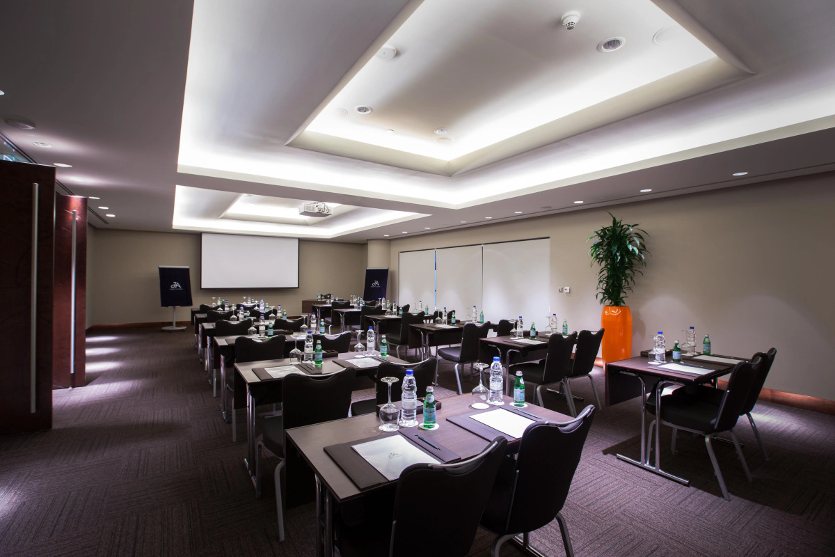 Отель JA Ocean View Hotel