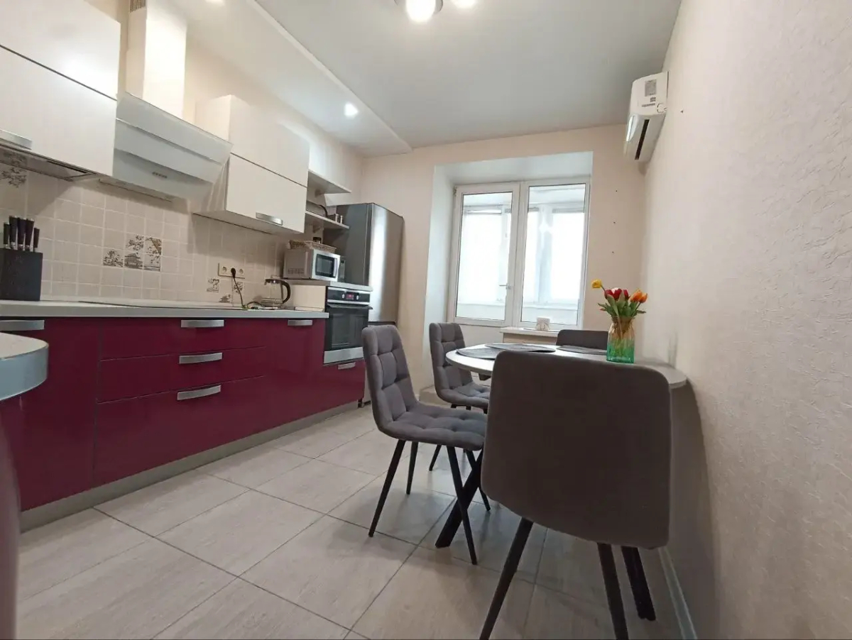 Квартира на бульваре 30- летия Победы