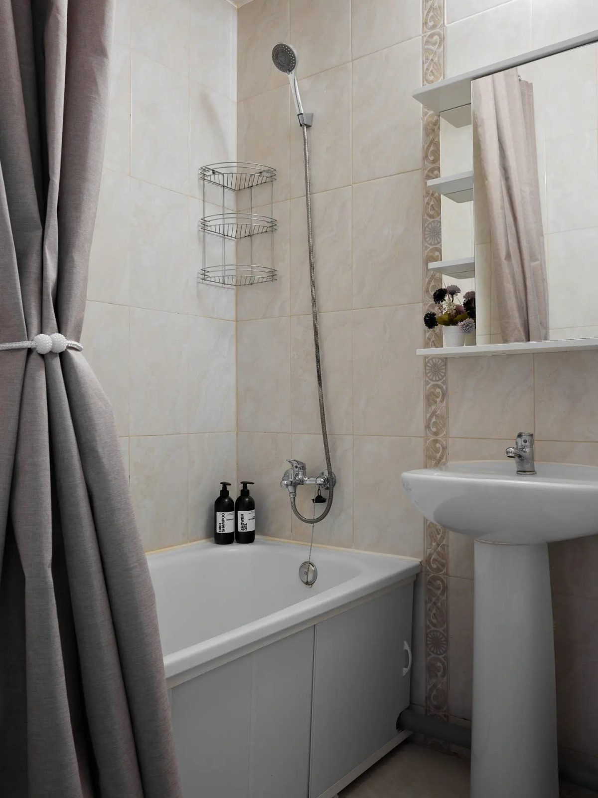 Квартира Студия Бирюза в 3 минутах пешком от метро Лесная