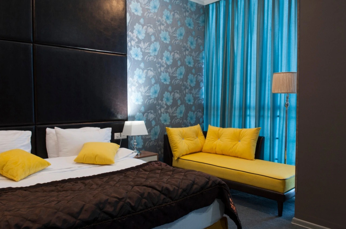 Отель Square Inn