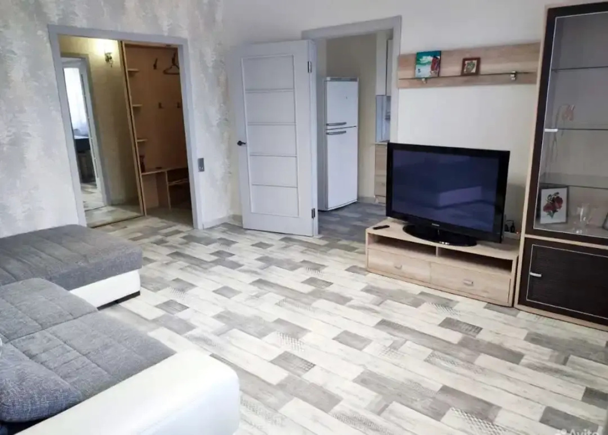 Квартира на Тополиной улице