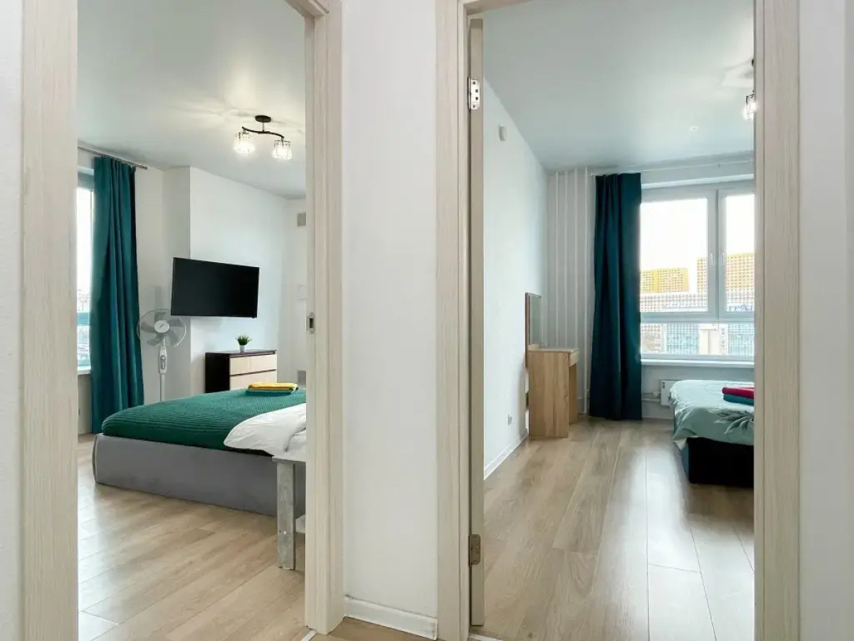 Апартаменты Sunny Days Apartment Оранж Парк 13