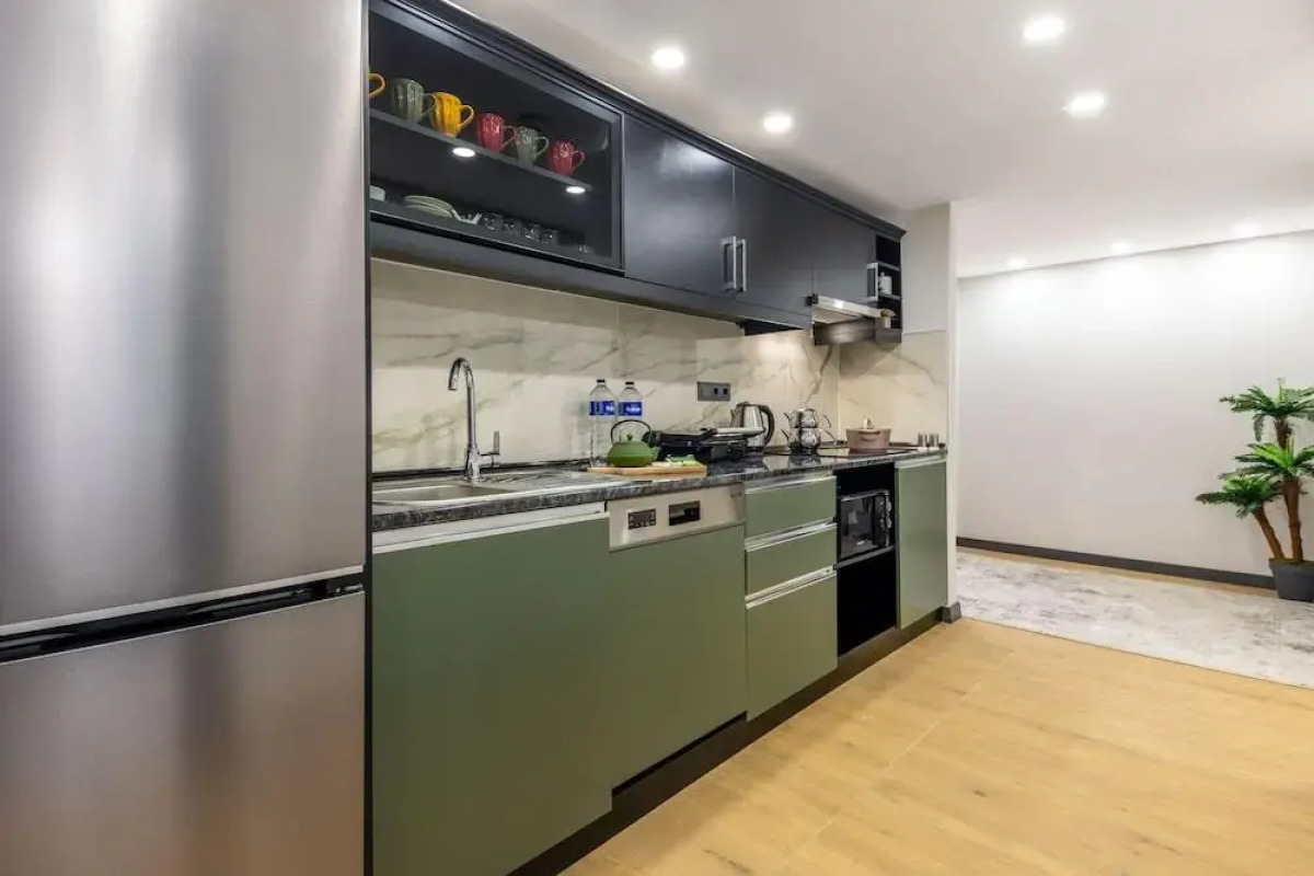 Отель BayMari Suites City Life