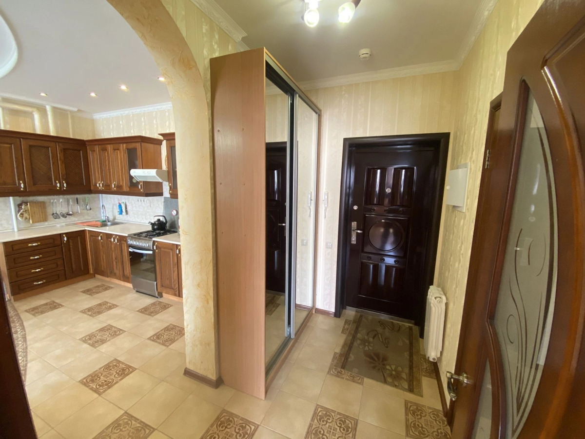 Апартаменты 201 Колхозная 9