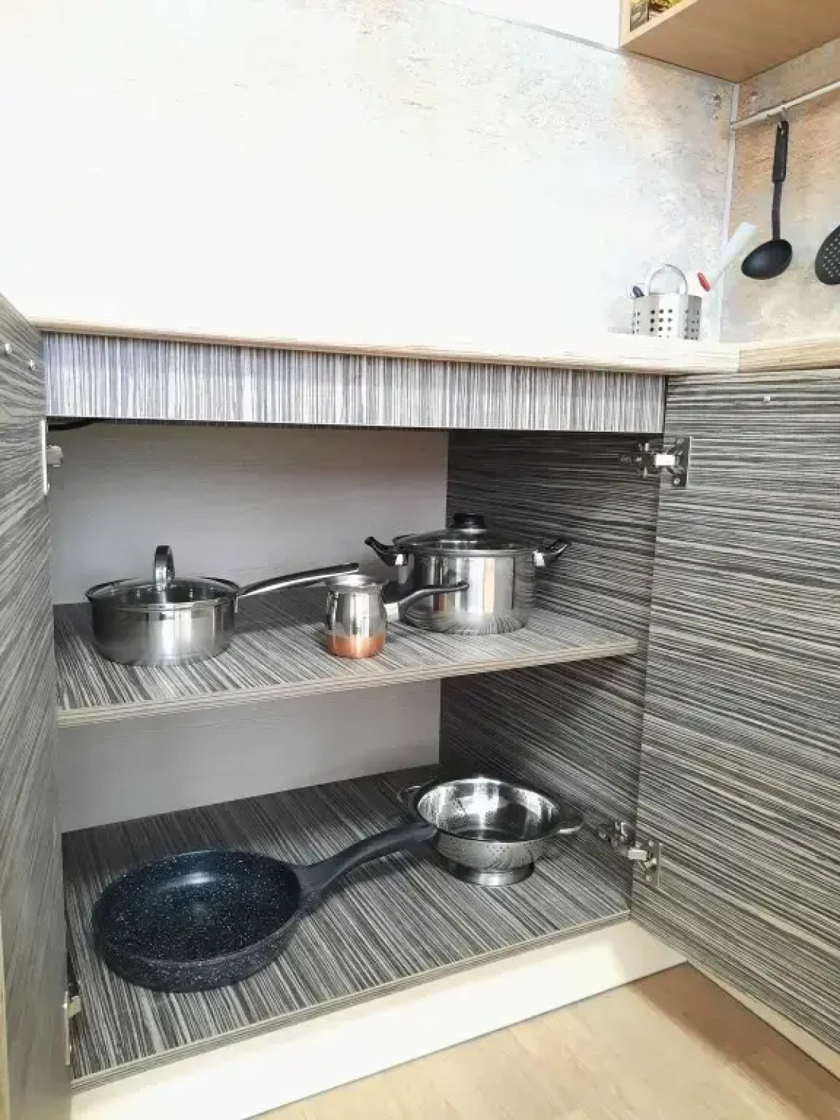 Три квартиры на Сахарова 2