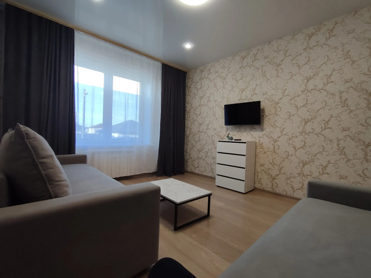 Квартира Уютная 2 комнаты рядом с Аэропортом в микрорайоне Современник