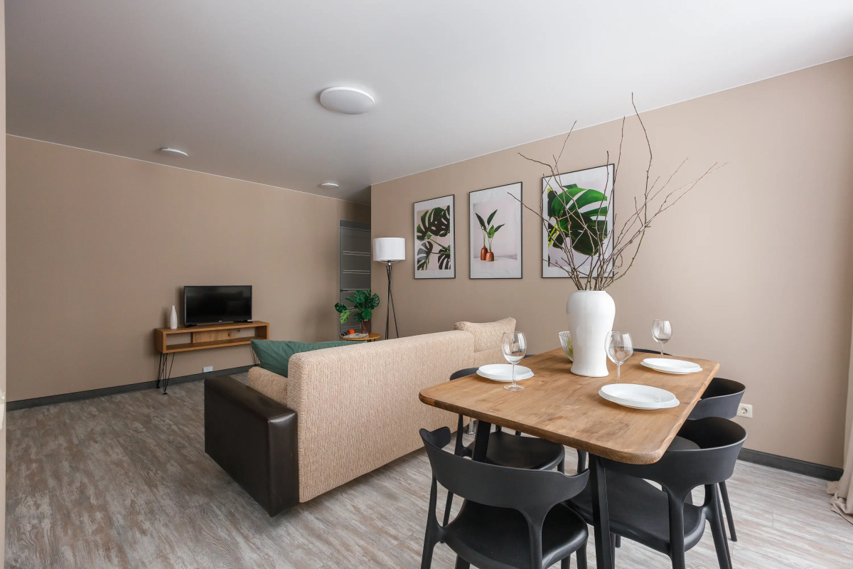 Трехкомнатная квартира рядом НМИЦ имени Рыжих