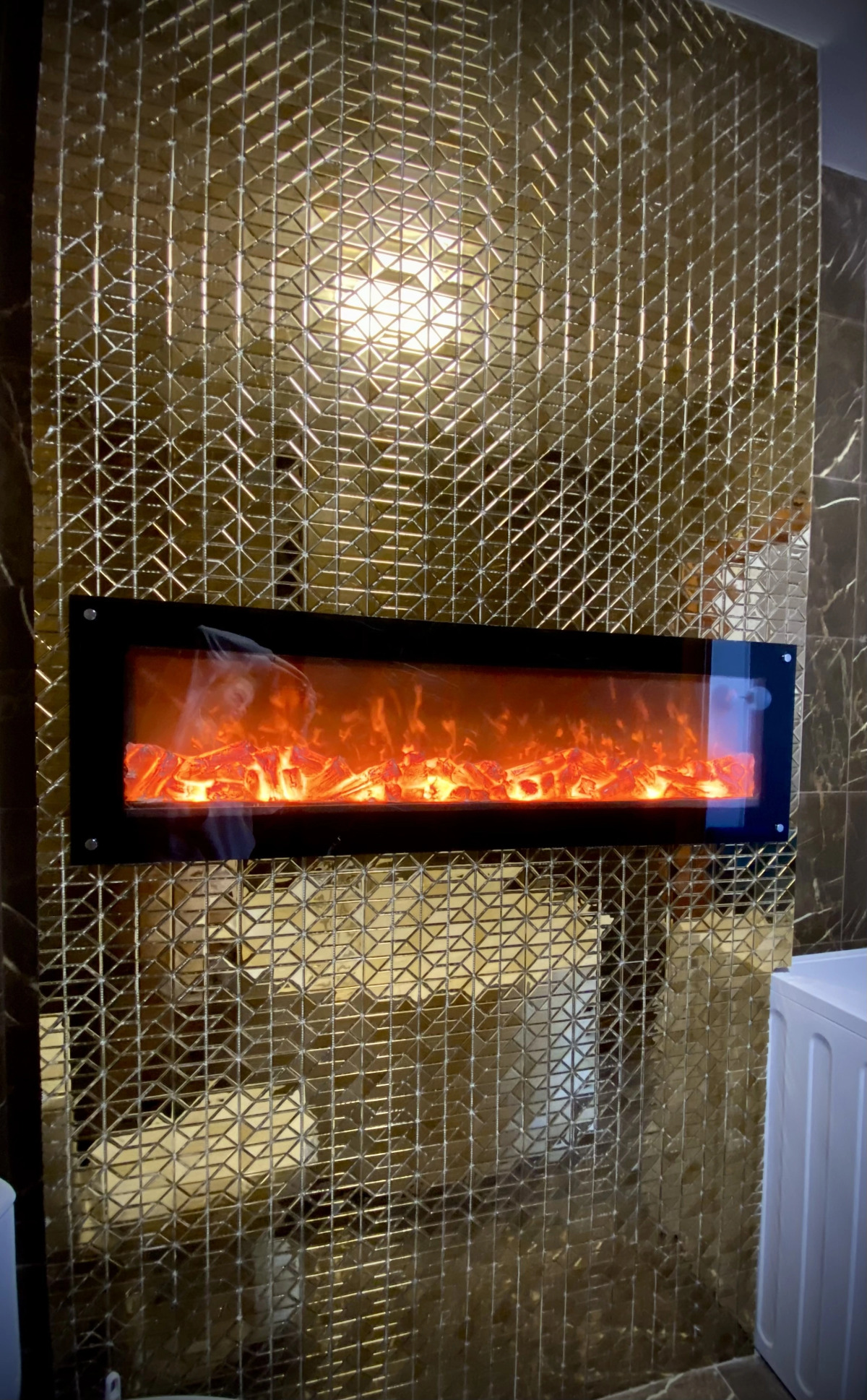 Апартаменты Центр, Апартаменты с камином и огромной ванной