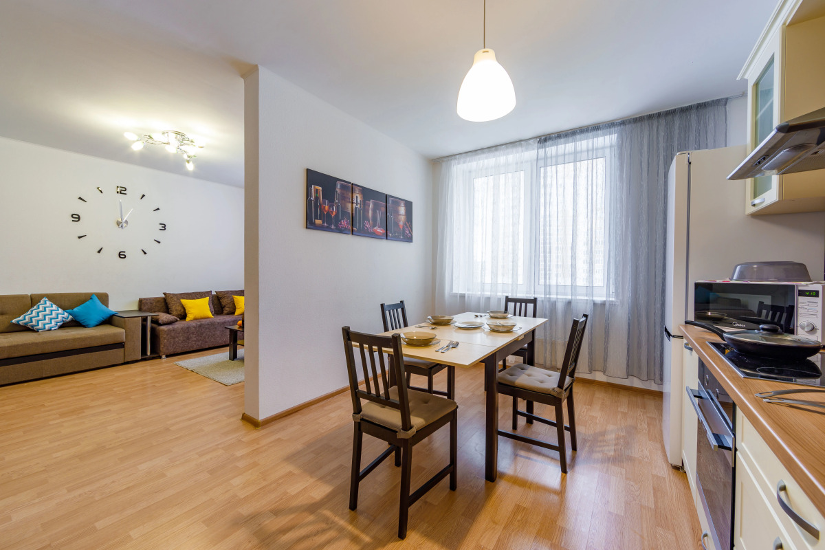 Апартаменты Dayker City Apartments на Николая Островского 7