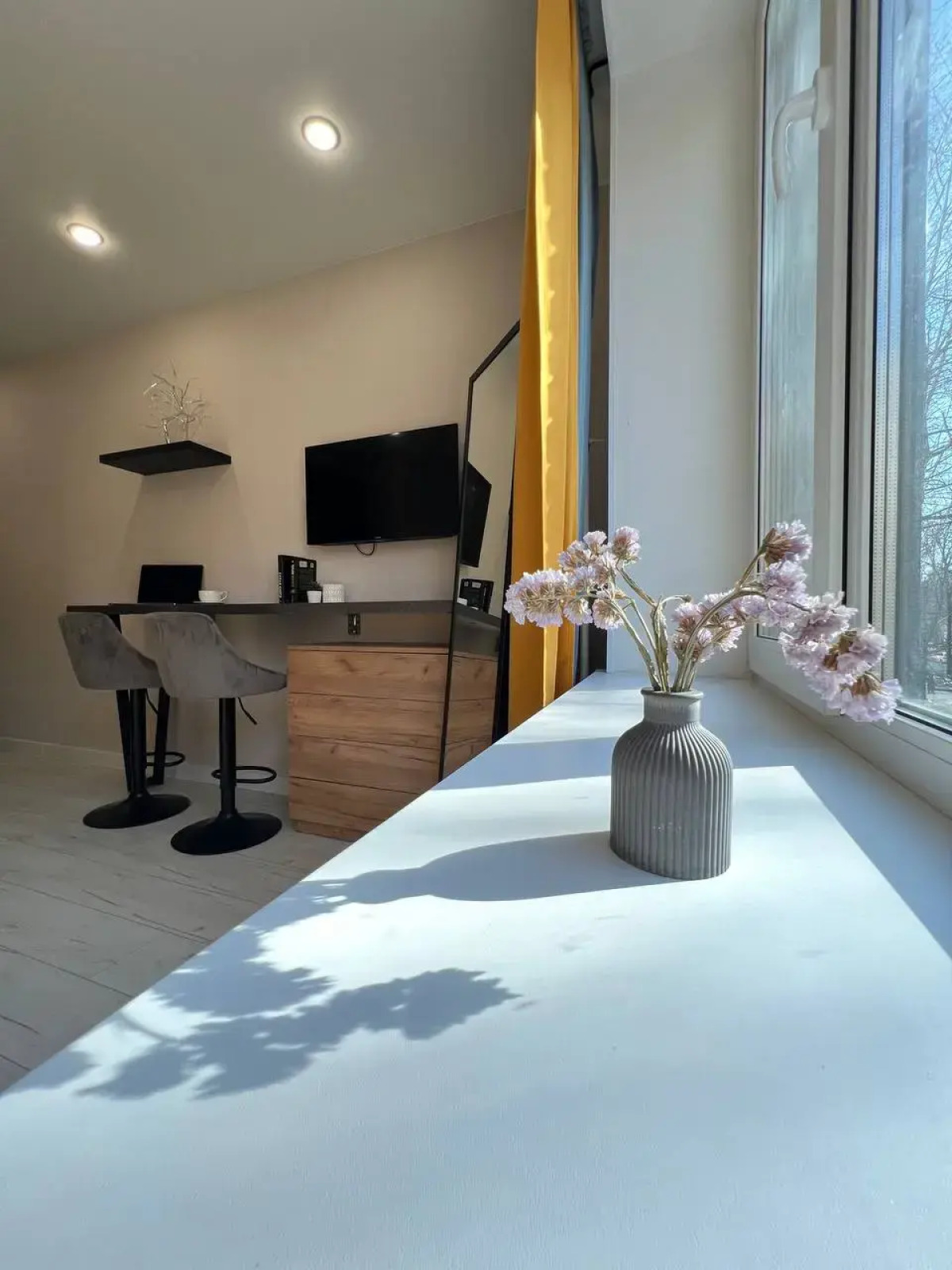 Апартаменты Яркие апартаменты Yellow у метро Кузьминки